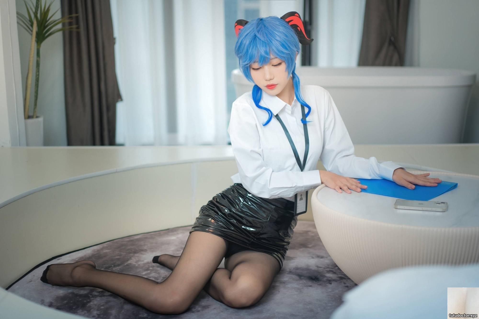 Welfare Girl Wuying Miaomiao Ganyu OL VIP Exclusive · photo 25 of 35