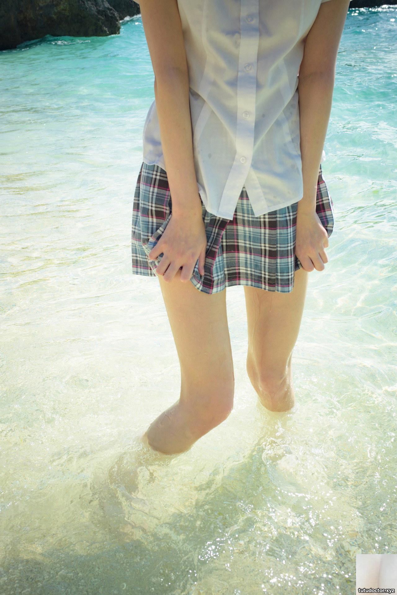 Summer running sky Blue sky Blue. Hinako Mori · photo 14 of 93