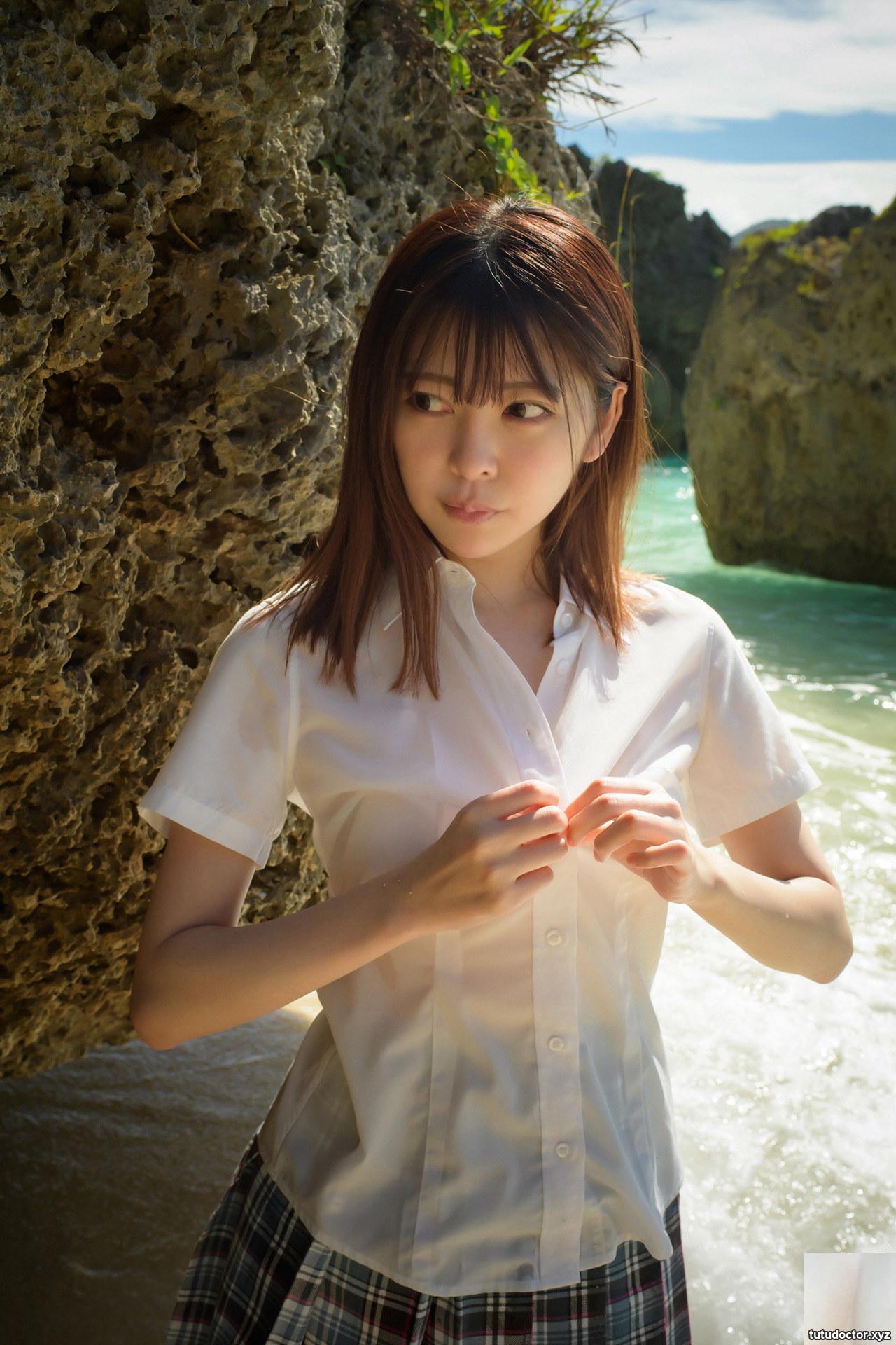 Summer running sky Blue sky Blue. Hinako Mori · photo 18 of 93