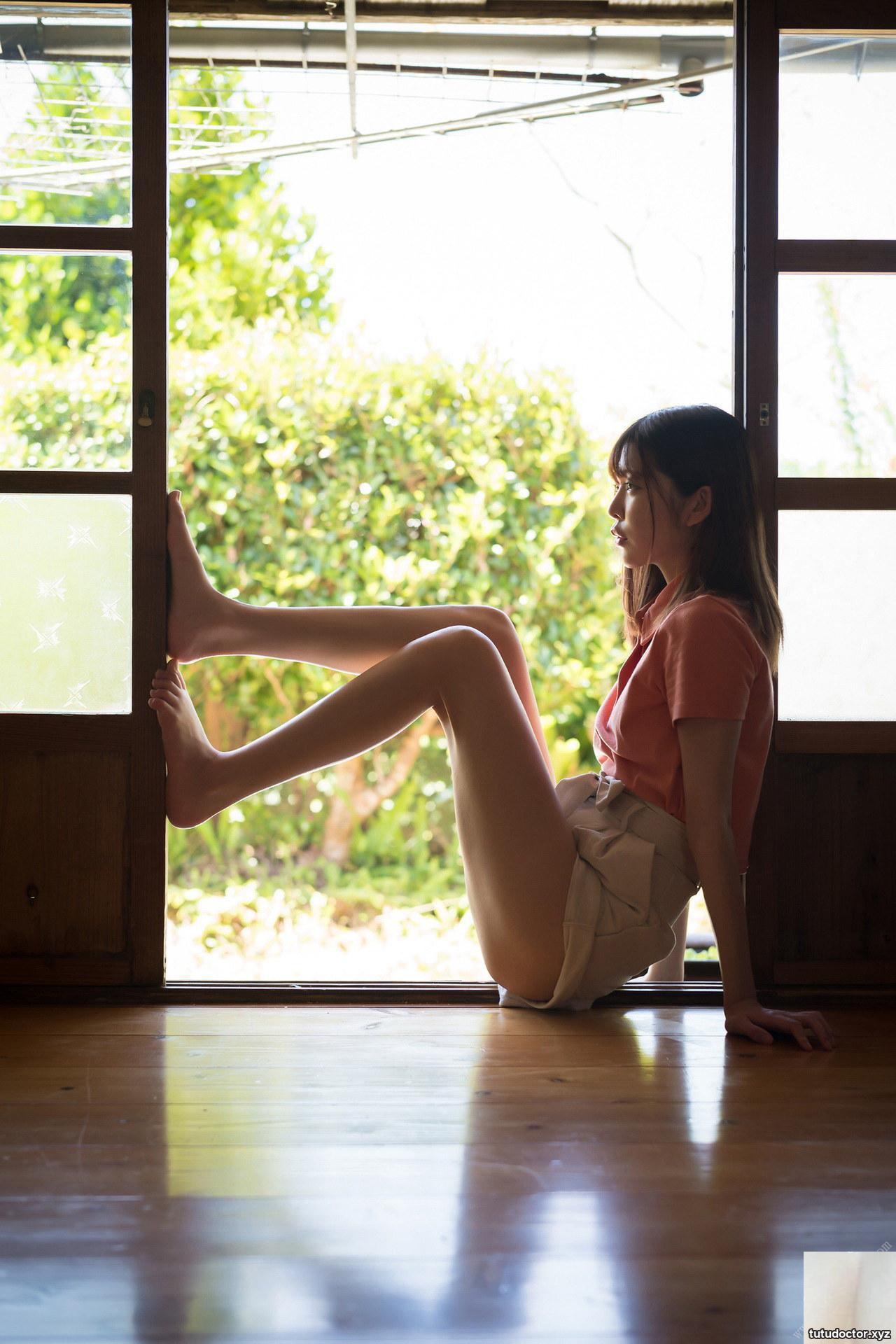 Summer running sky Blue sky Blue. Hinako Mori · photo 51 of 93