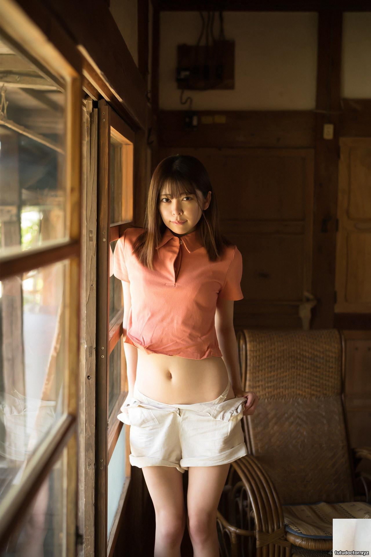 Summer running sky Blue sky Blue. Hinako Mori · photo 54 of 93