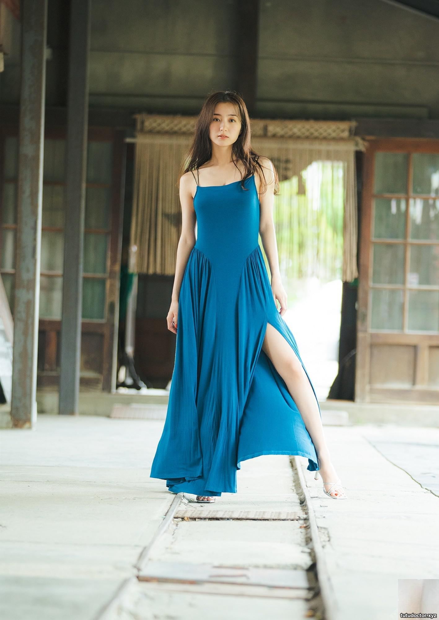 Riho Takada Photo Collection “Venus Way -Aesthetics of the Goddess, or Theory of Evolution-” (53P)