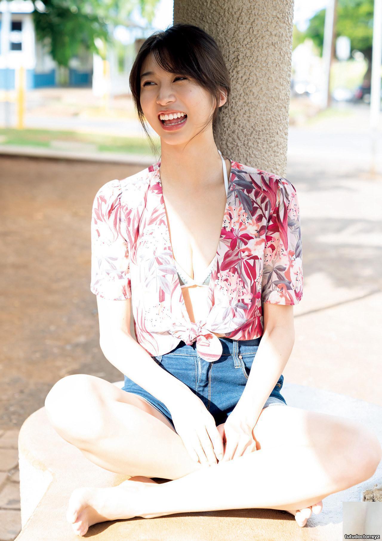 The side profile of a fresh and beautiful girl is really foul · photo 17 of 37
