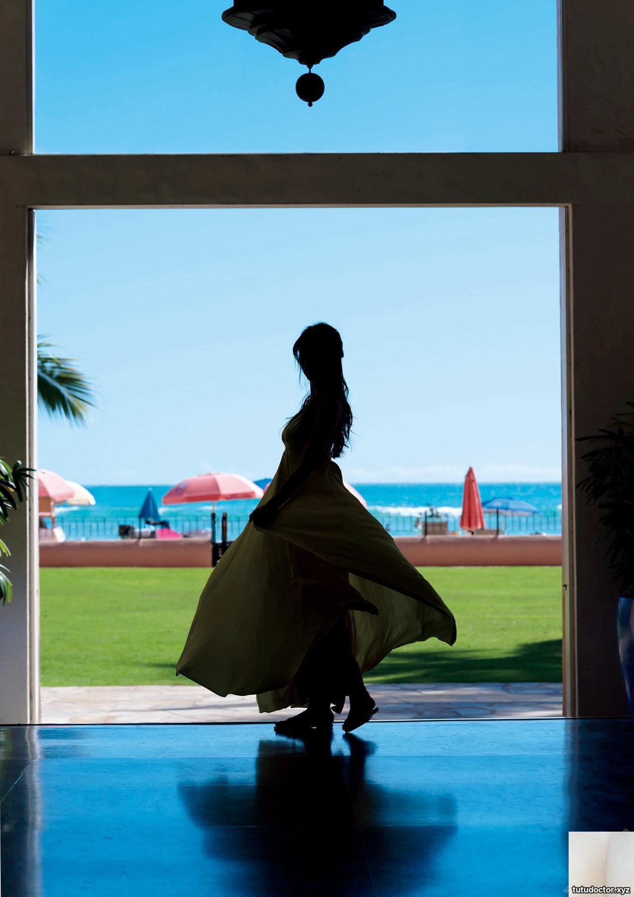 The side profile of a fresh and beautiful girl is really foul · photo 37 of 37