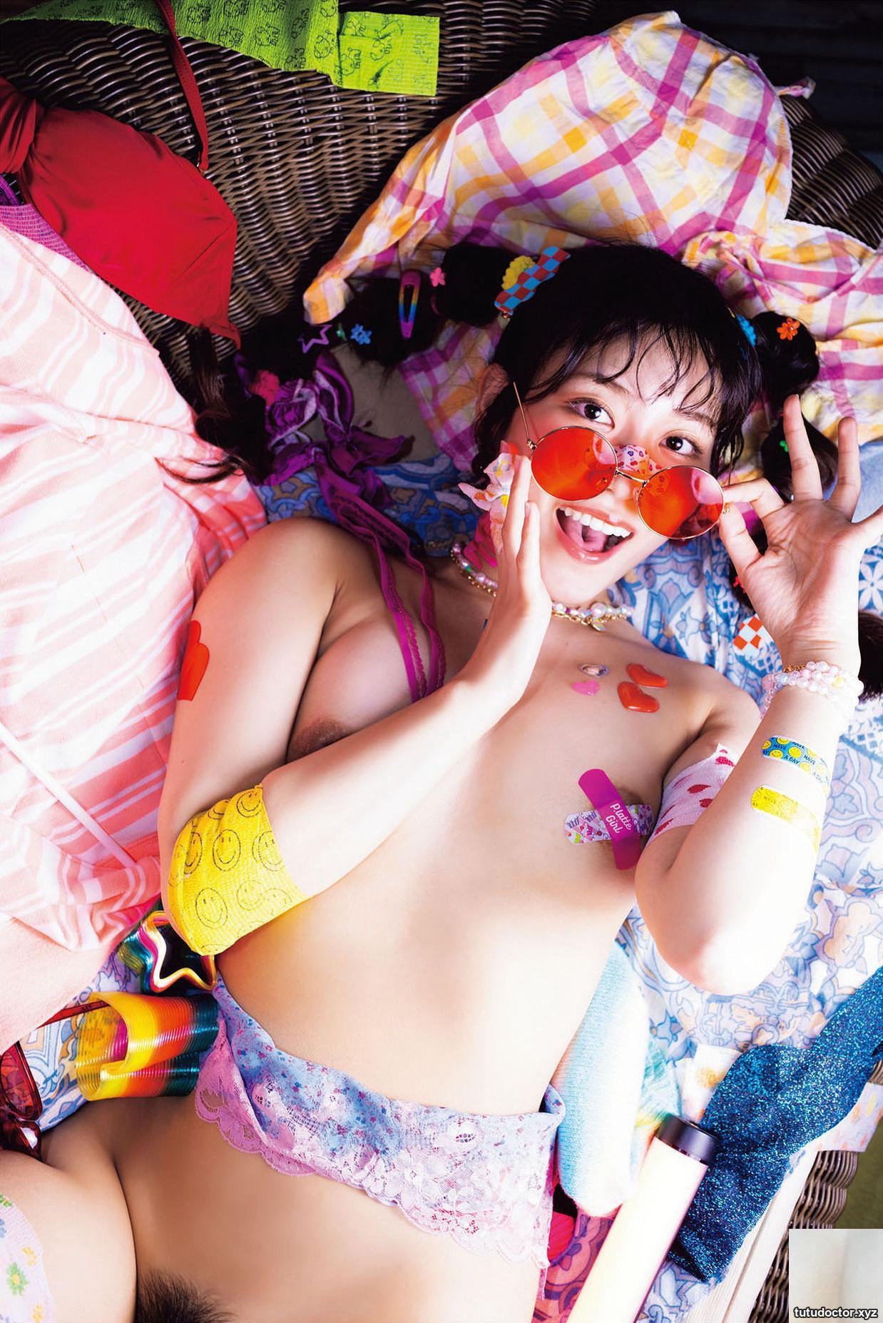 Jinguji Nanas extremely plump milk volume makes her look even · photo 12 of 35