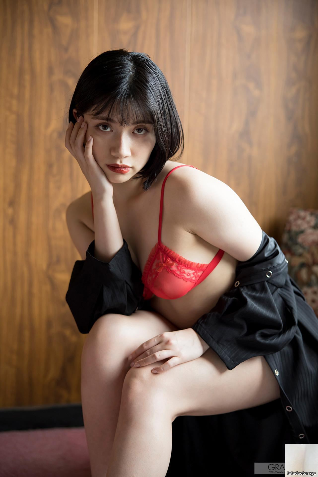 Nozomi Ishihara Nozomi Ishihara (20P)