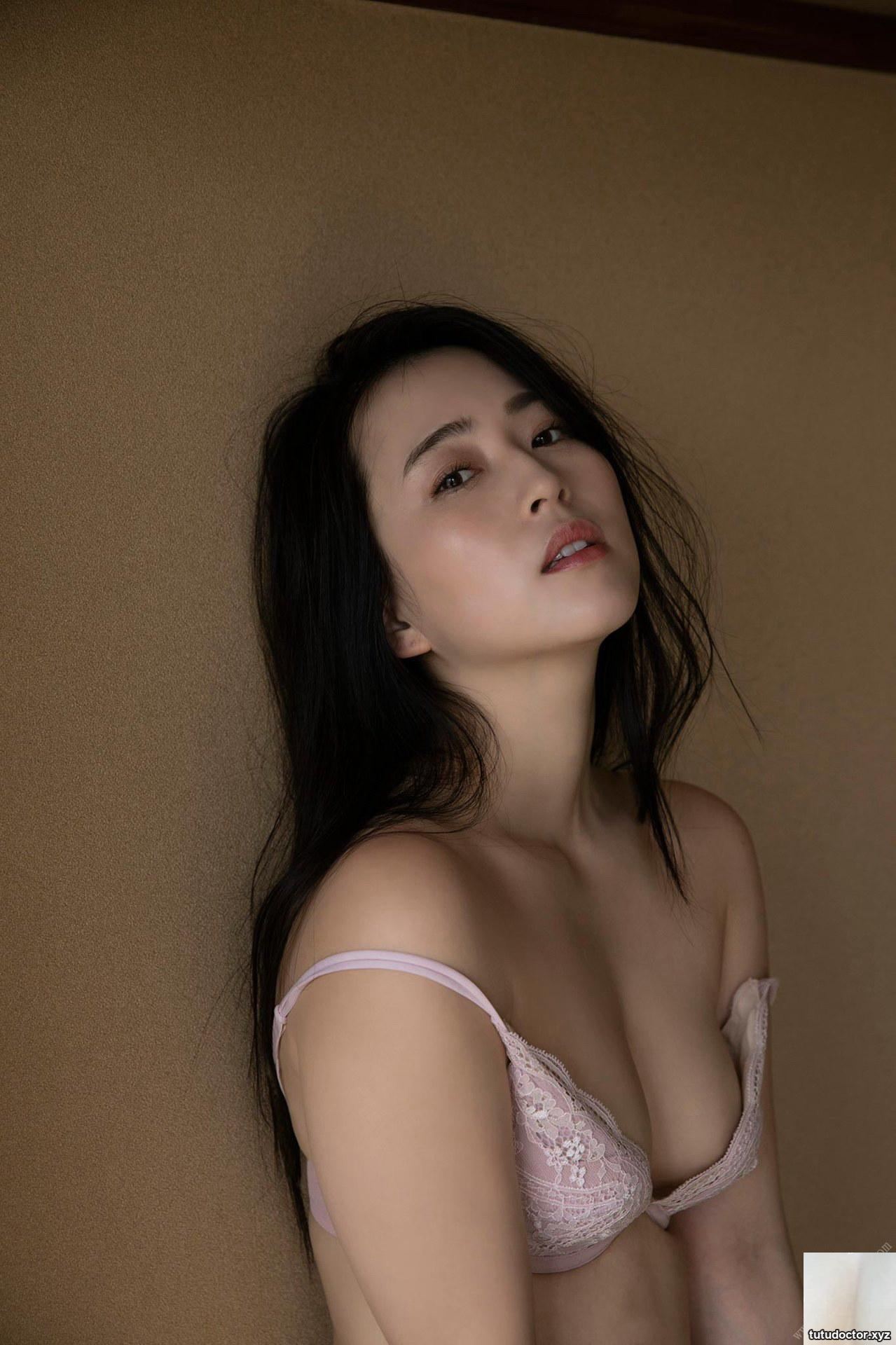 Shiori Usui Shiori Usui – Usushio Onsenkyo Usushi · photo 11 of 64