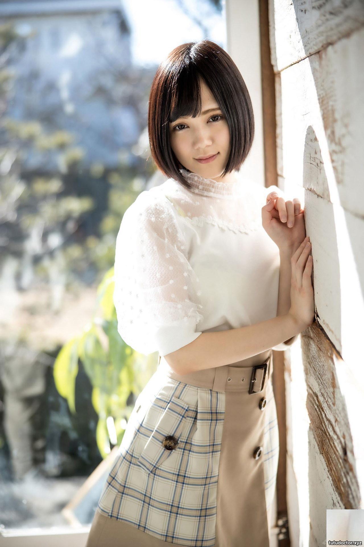 Remu Suzumori Remu Suzumori – PRESTIGE POSE MESSA · photo 43 of 91