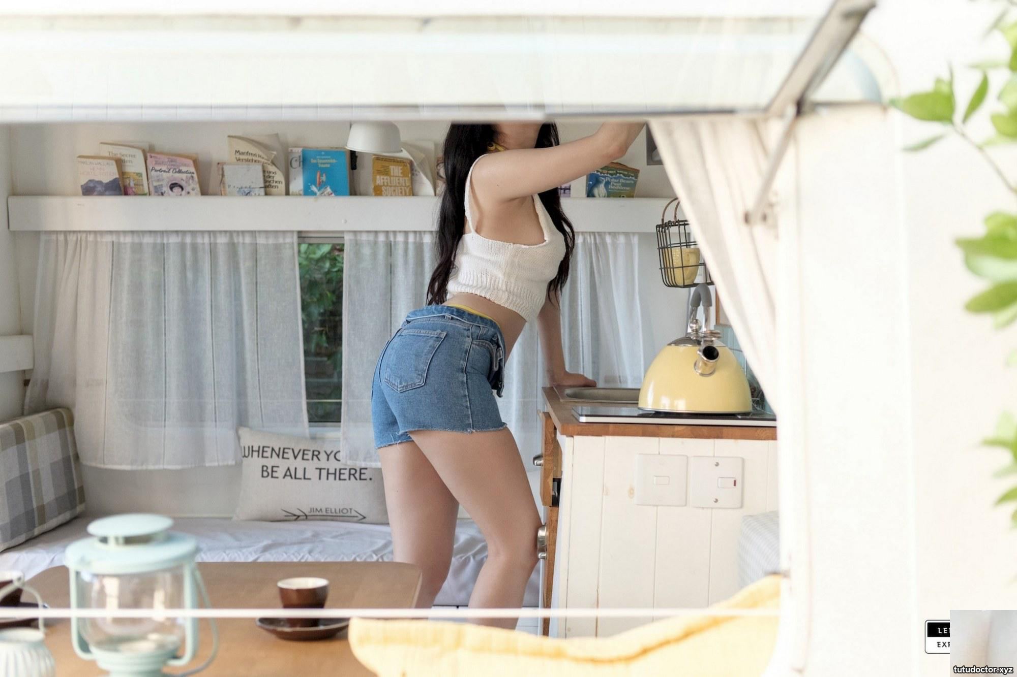Inah Ina, (LEEHEE EXPRESS) LEND-022 (55P)