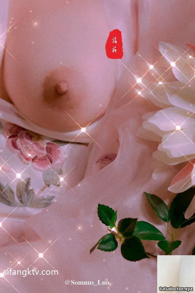 Chinese model Luosus antique style breast photo · photo 4 of 35
