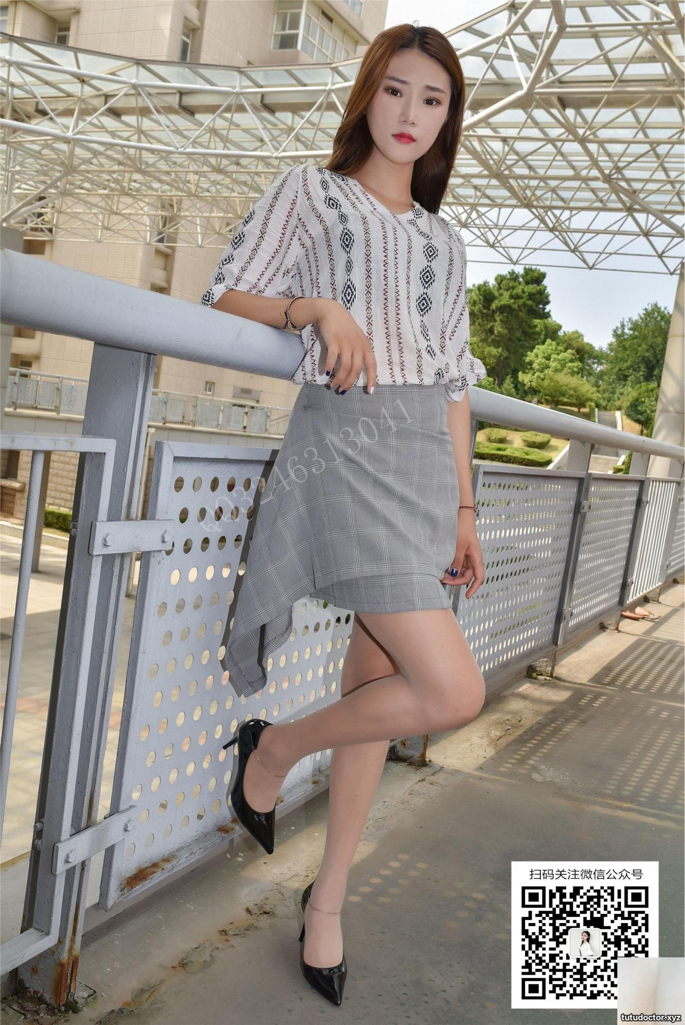 No.075 Yuwei, the lady in uniform · photo 11 of 38