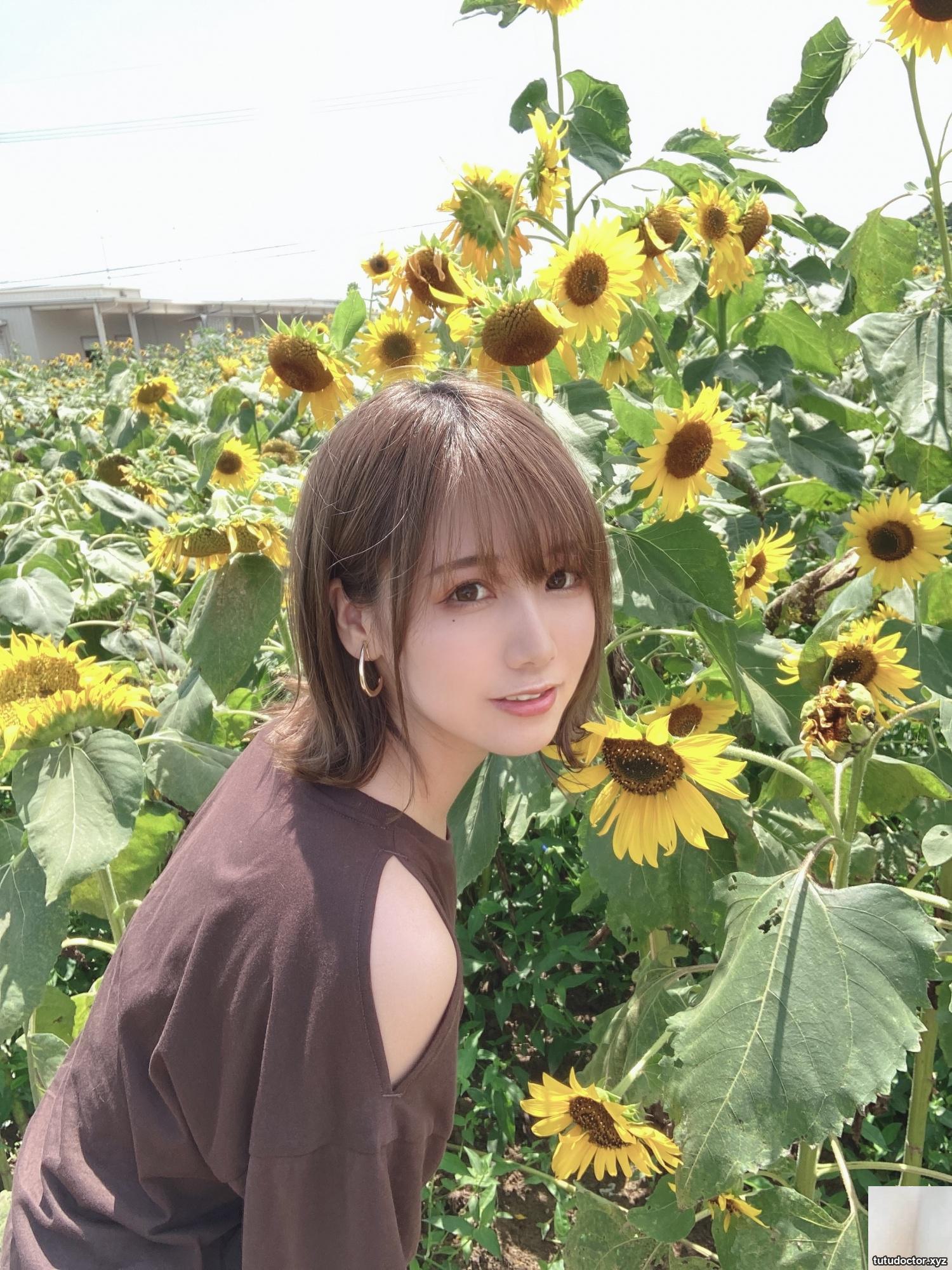 けんken (けんけん) “Fan Welfare 9” The temptation of denim shorts challenges your bottom line (59P)