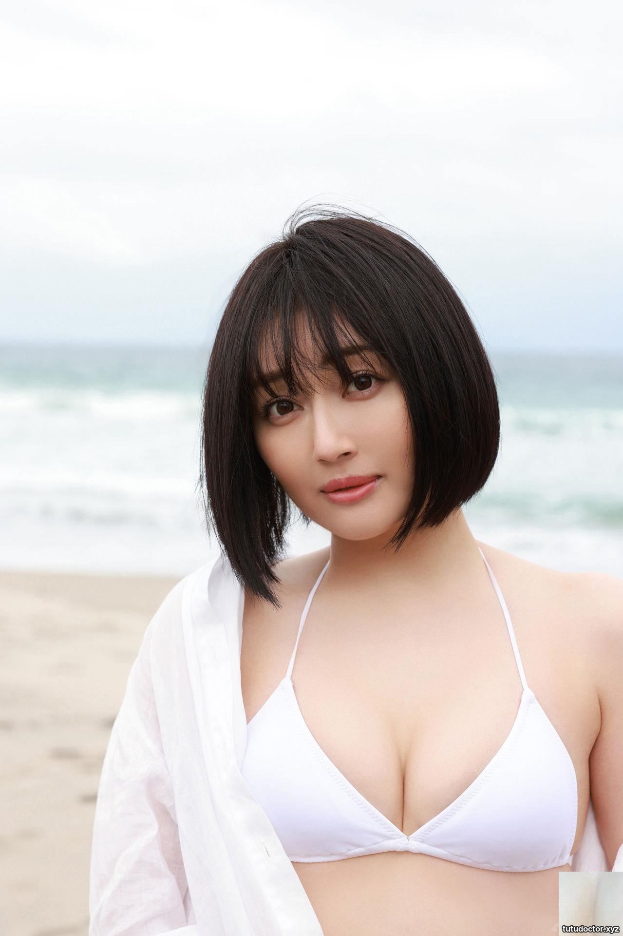 Manami Shindo Queens · photo 30 of 146