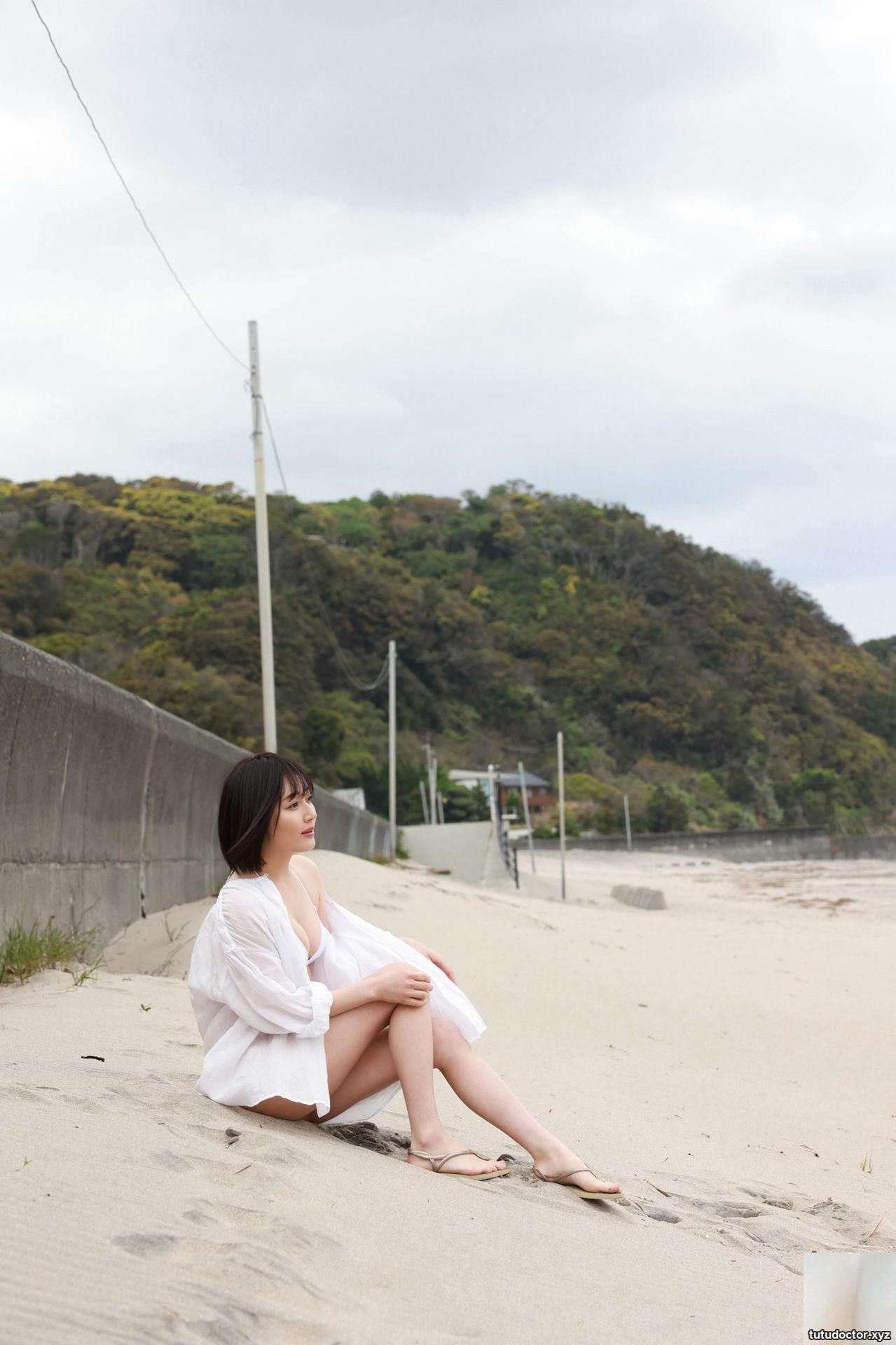 Manami Shindo Queens · photo 36 of 146