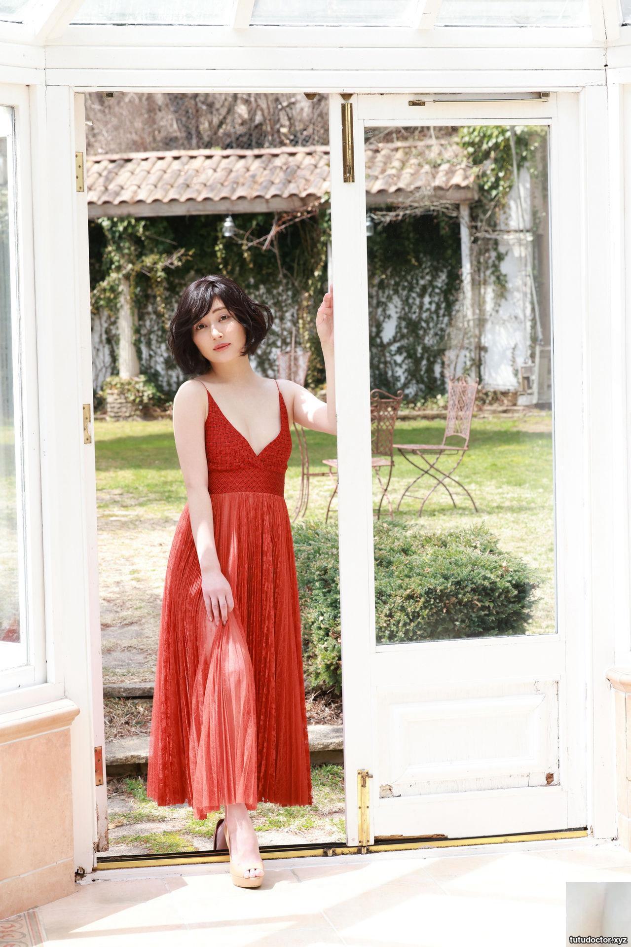 Manami Shindo Queens · photo 66 of 146