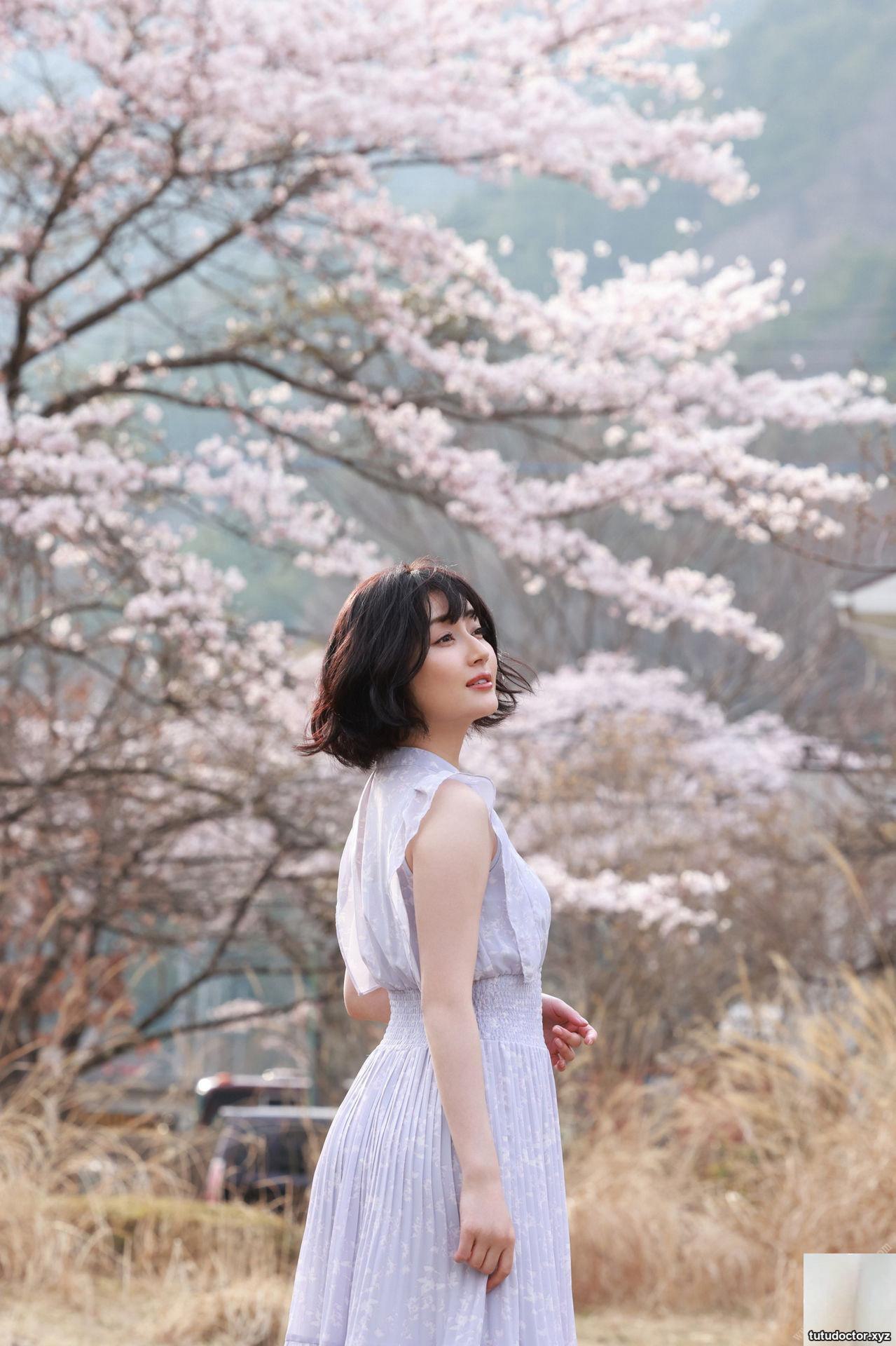 Manami Shindo Queens · photo 83 of 146