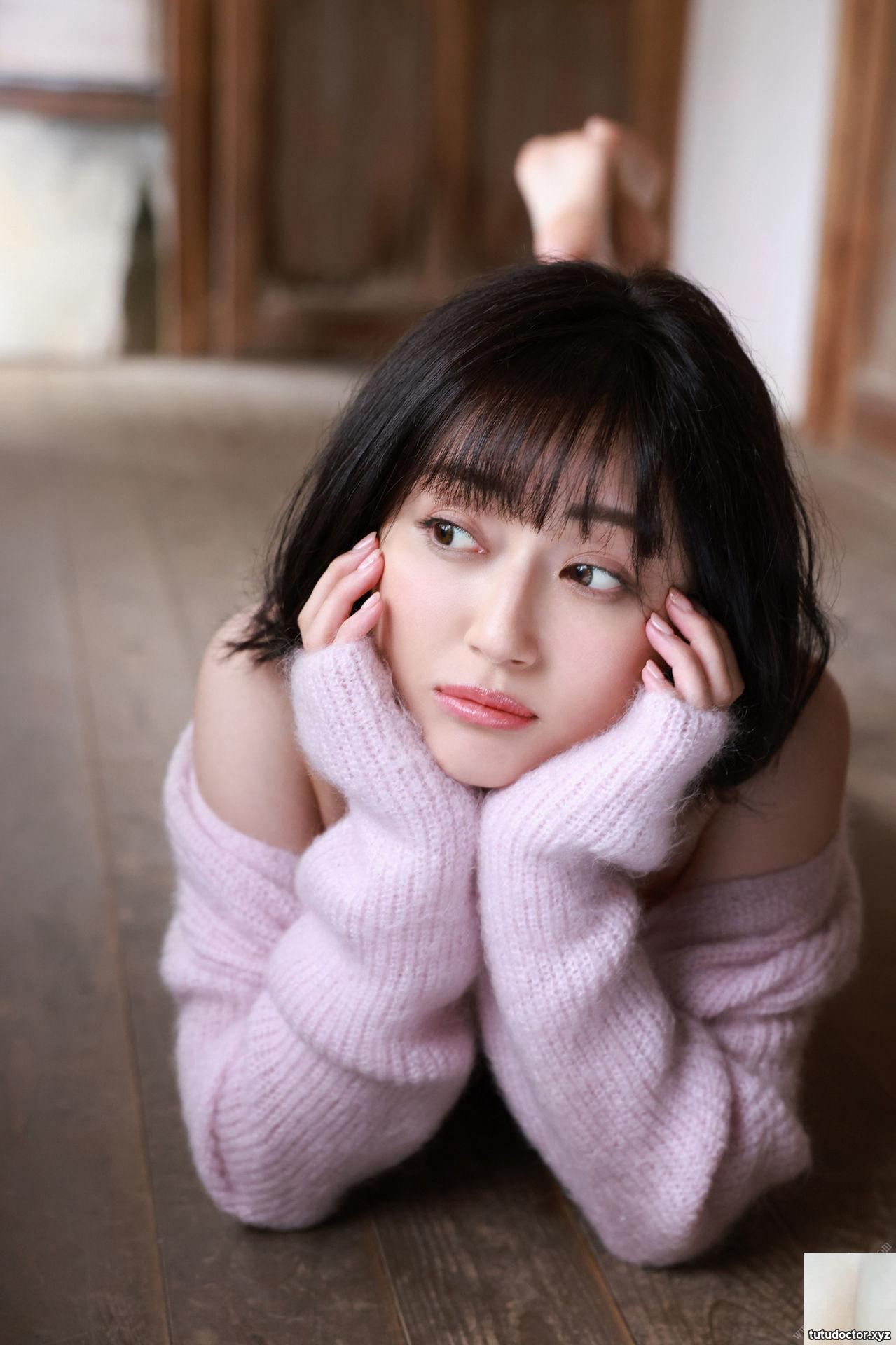 Manami Shindo Queens · photo 100 of 146