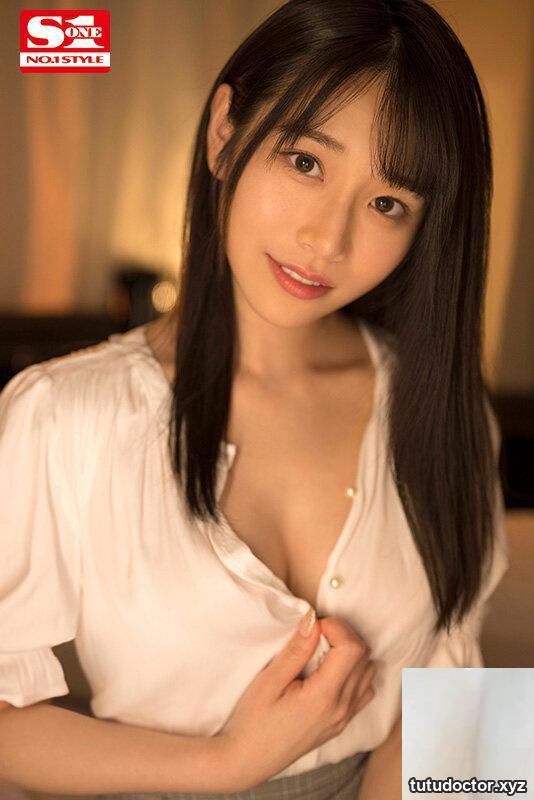 Ayaka Kawakita kindly looks down at me and talks dirty to me · photo 2 of 12