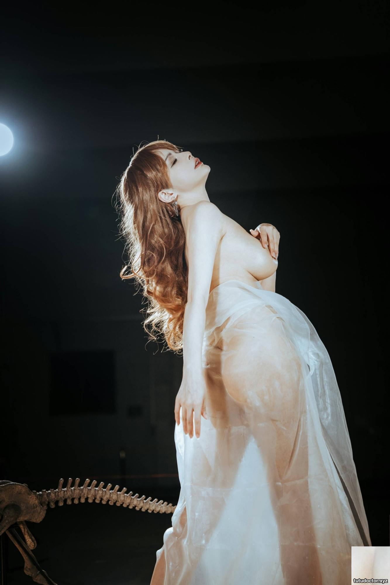 Welfare girl Qiu and Corgi Yar VIP exclusive · photo 32 of 66