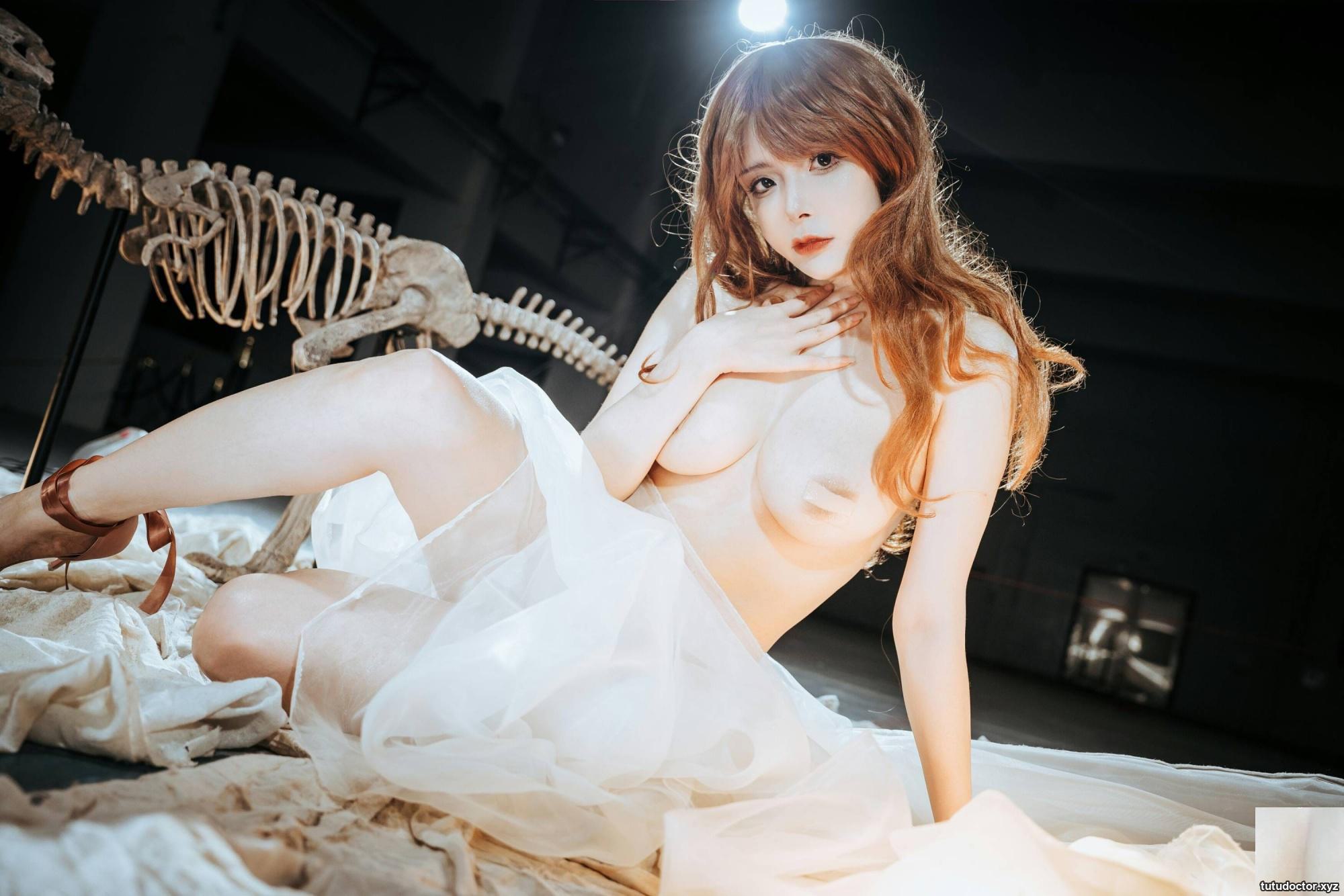 Welfare girl Qiu and Corgi Yar VIP exclusive · photo 66 of 66