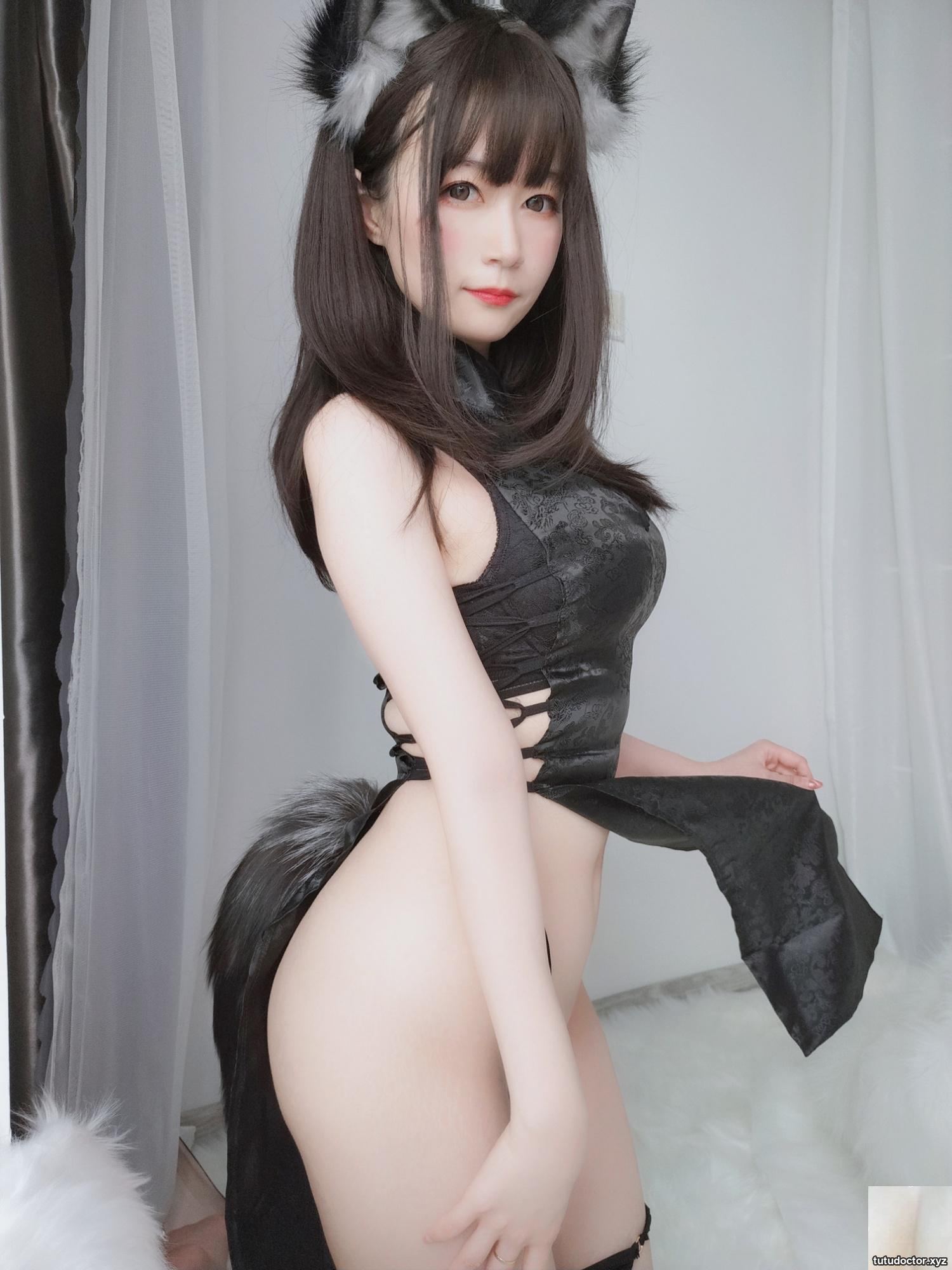 Silver 81 Cheongsam Black Wolf 2 tight and honey thighs make a · photo 34 of 54