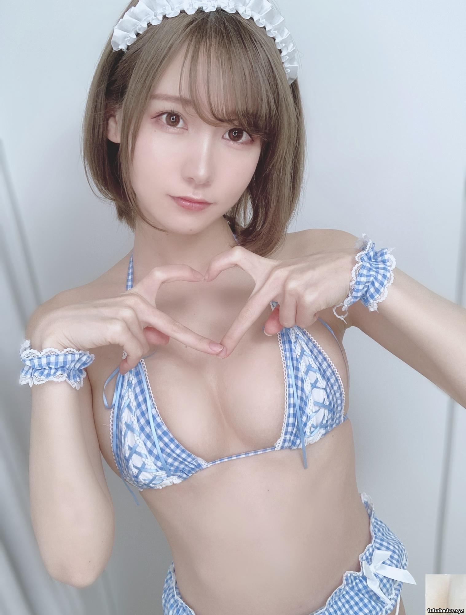 Kazuken (けんけん) “Blue Maid + Denim Shorts 2” Beautiful breasts and beautiful pussy (24P)