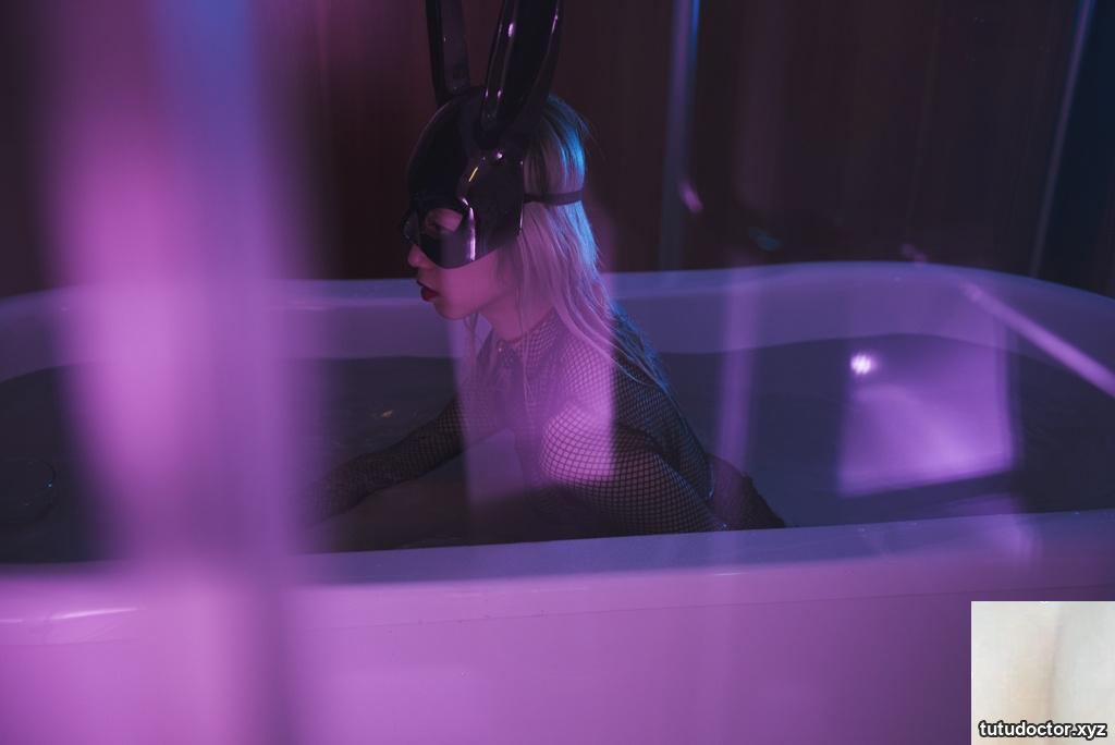Cazi Ji Ji NO.09 Mask x Mousse x Ye Ji · photo 8 of 51