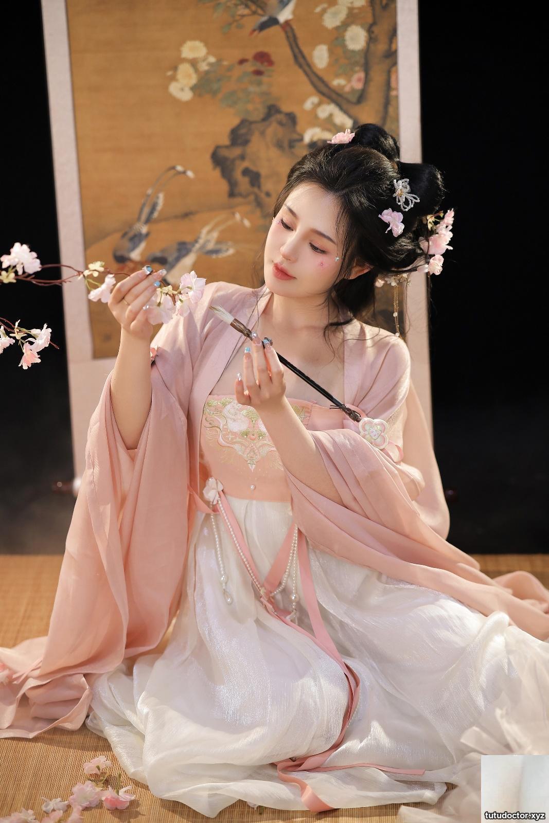 Tao Nuanjiang – Colorful Dreams · photo 12 of 60