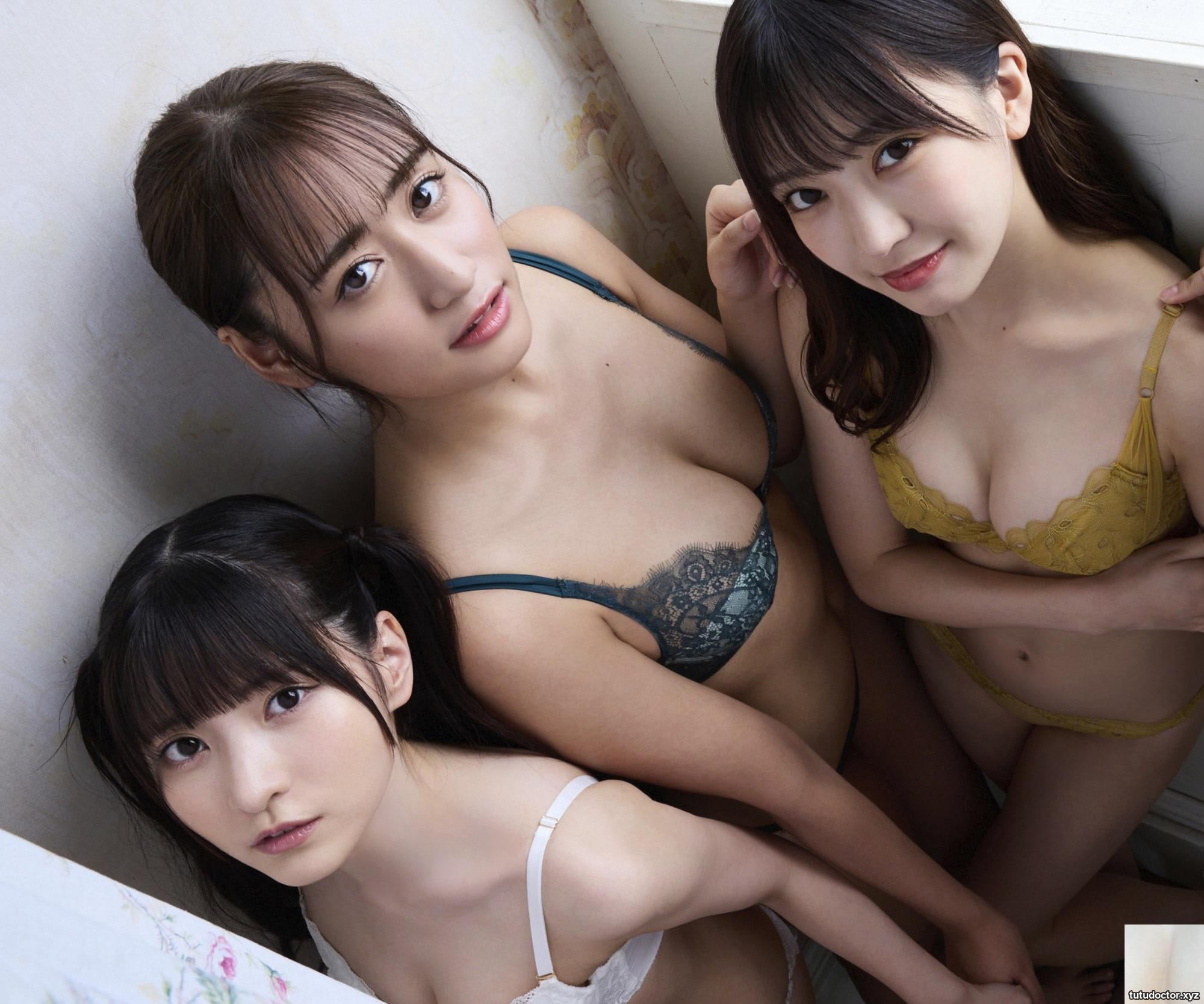 Yoshizawa Akane Photo Collection Hatenara Weekly PHOTO BOOK · photo 25 of 40
