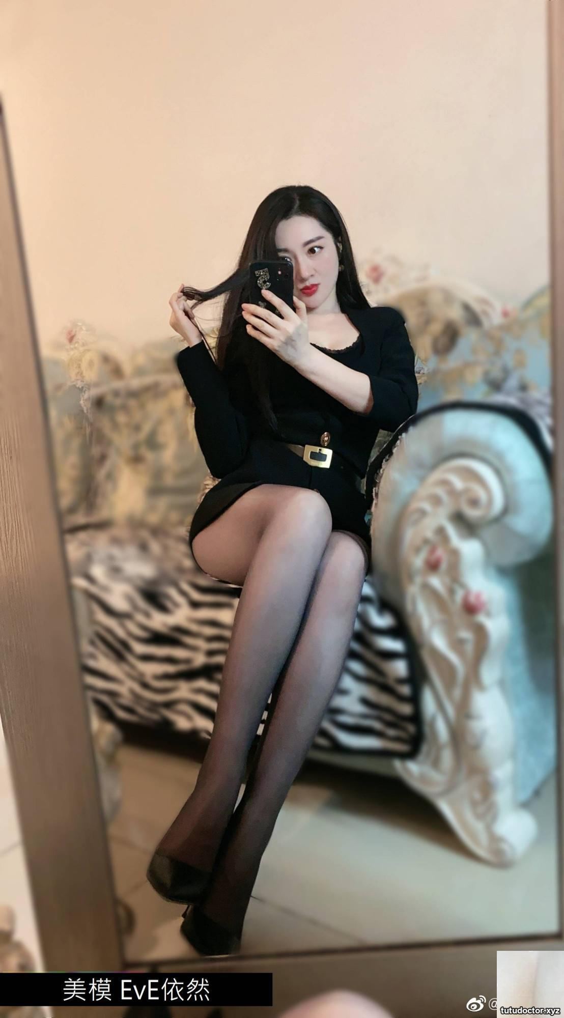 Beautiful model EvE is still in Twitter Collection VIP Exclusive · photo 75 of 102