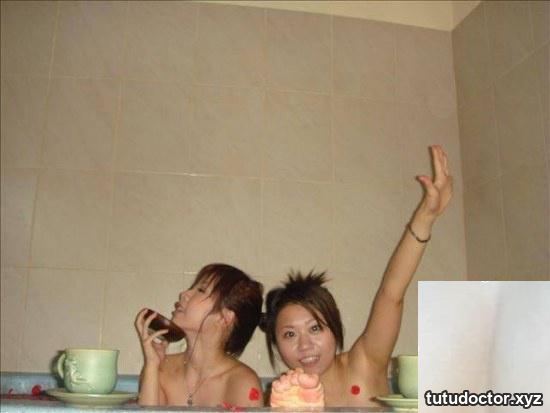 Boba sisters trip to hot springs in Huaguanziling · photo 10 of 11