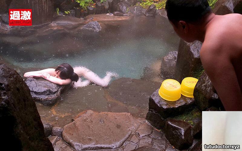 A masochist girl who wants to be raped violently, waiting for · photo 3 of 14