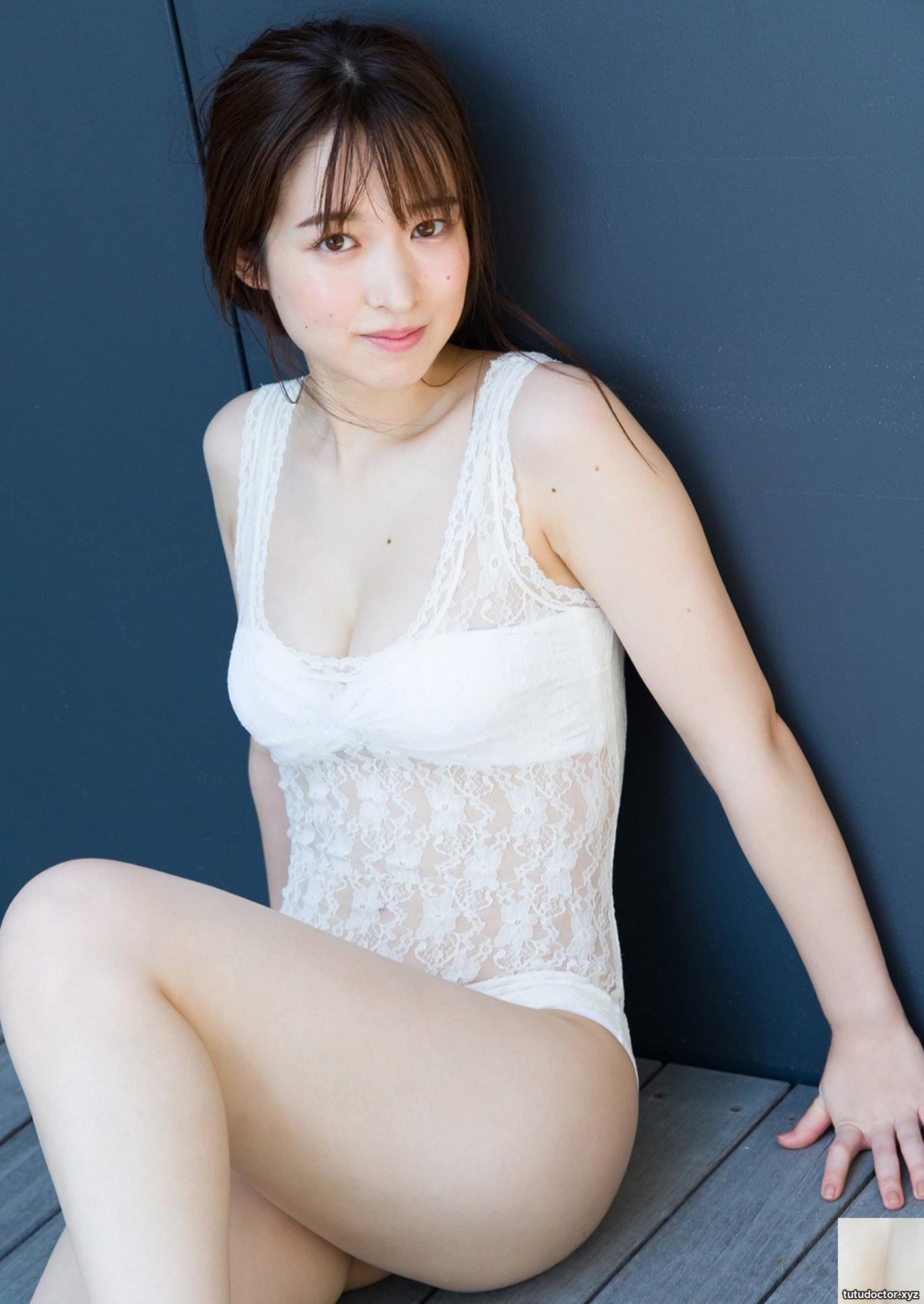 Her appearance is astonishing… Ill fall in love with her when I · photo 4 of 12