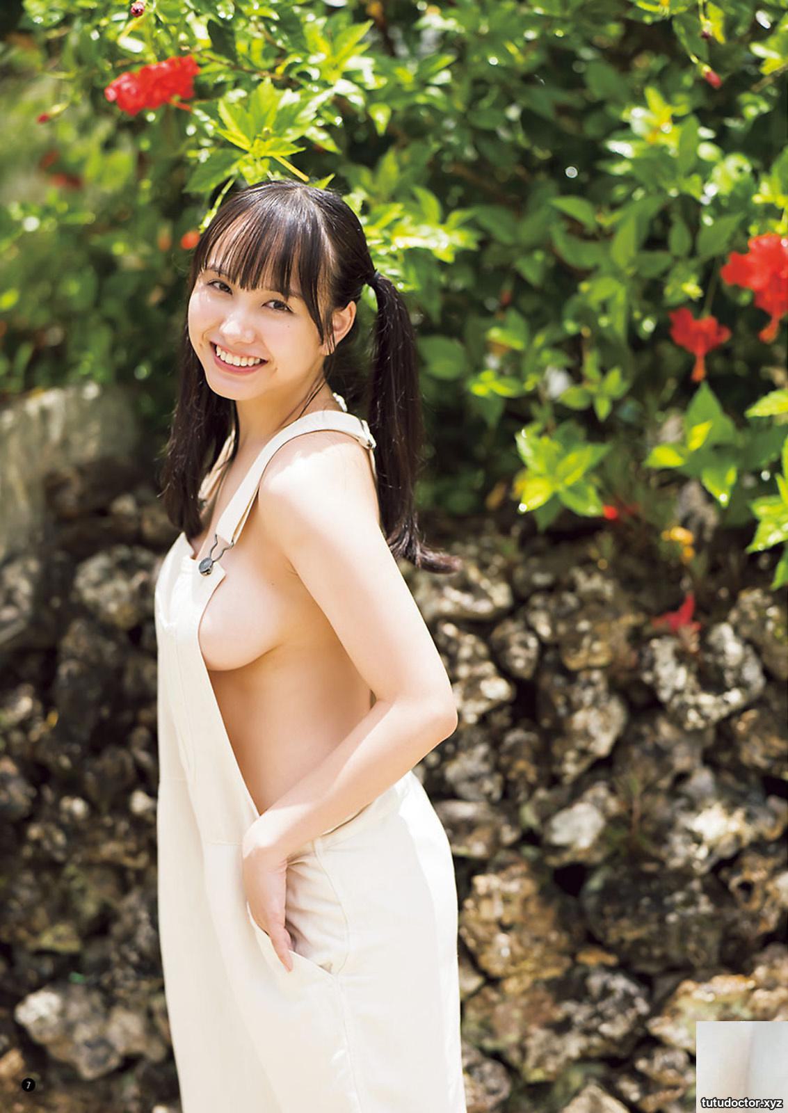 The contrast between her cute face and figure is huge! Its so · photo 5 of 11