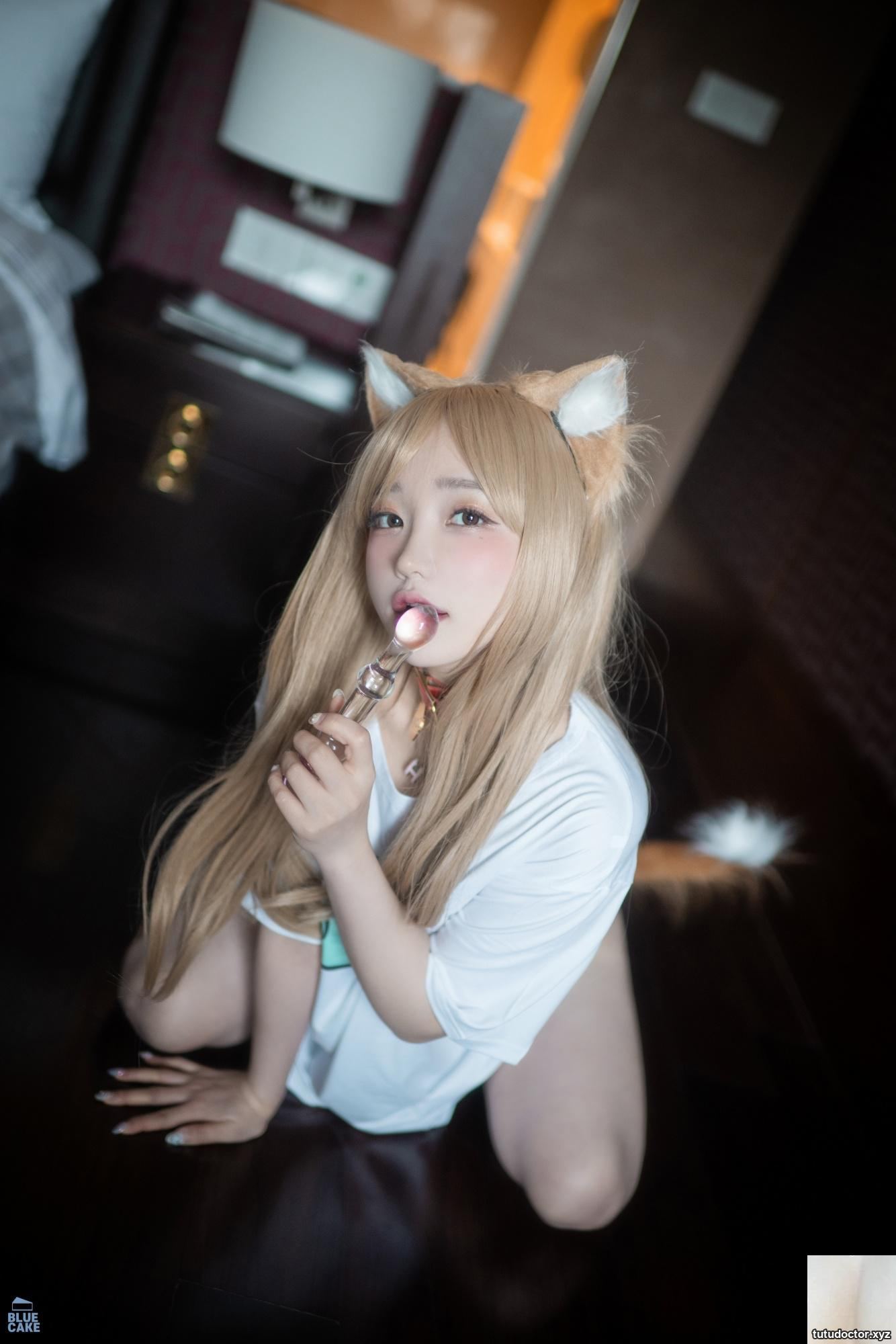 손예은(Sun Lele) Cat Royal Sister Snow-white beautiful waist is · photo 25 of 62
