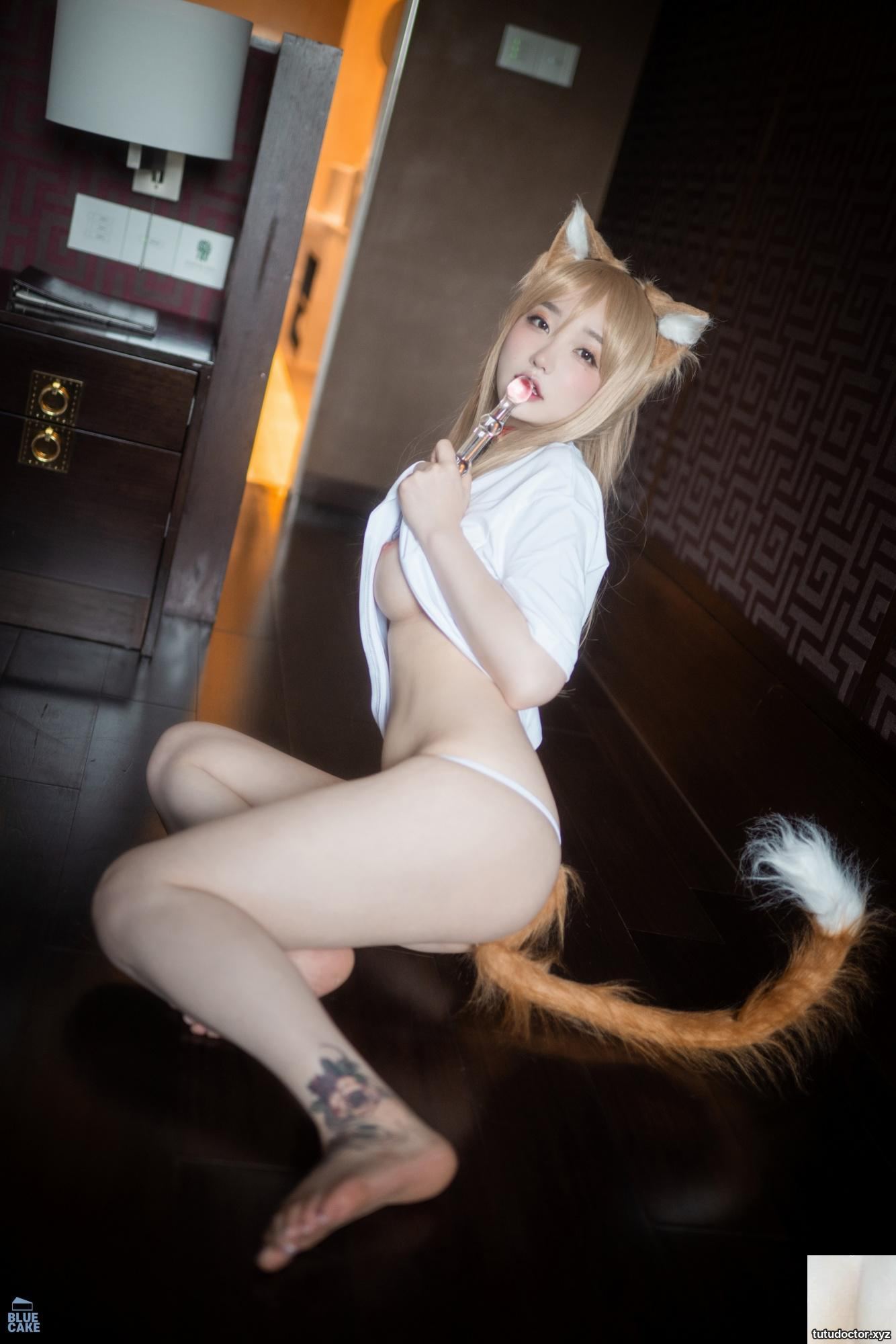 손예은(Sun Lele) Cat Royal Sister Snow-white beautiful waist is · photo 28 of 62