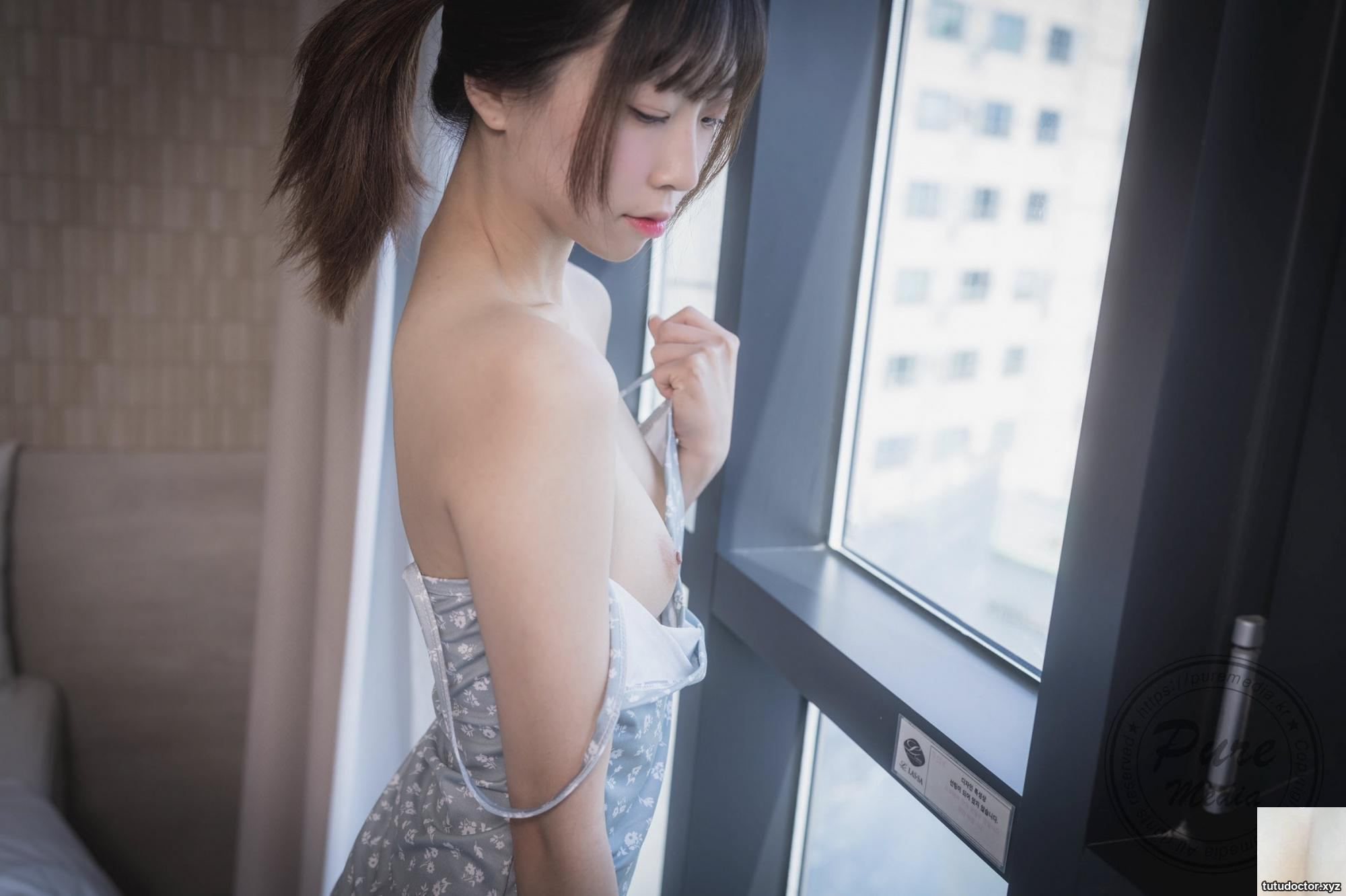 Pure Media Vol.241 Hina · photo 28 of 122