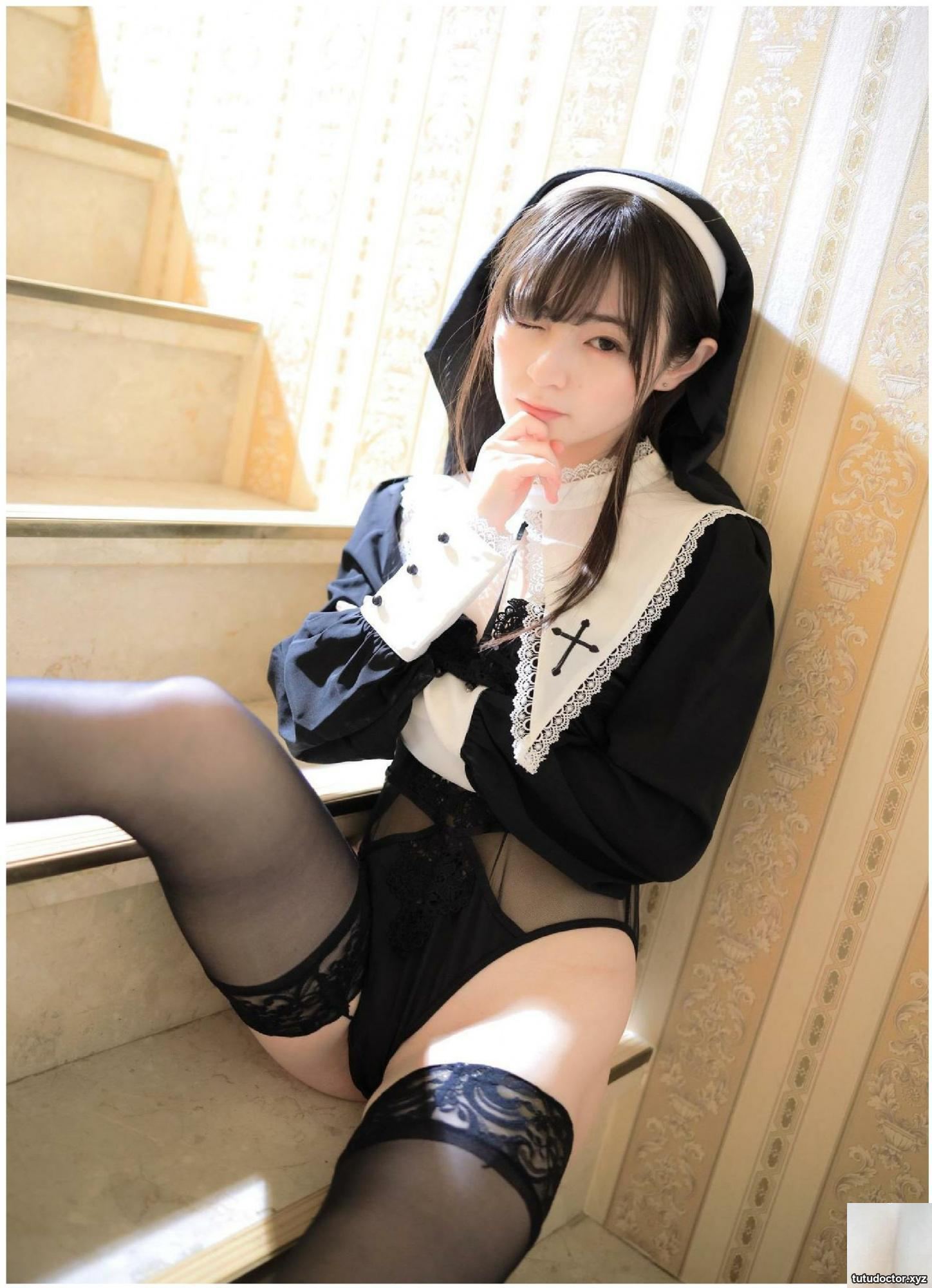 Riko Konoe – Echi Sister and Echi Succubus 01 · photo 29 of 99