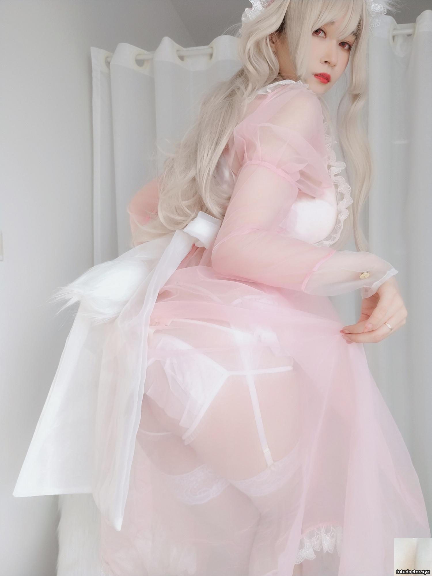 Silver 81 Maid Rabbit Girl The angle of the white garter · photo 14 of 85