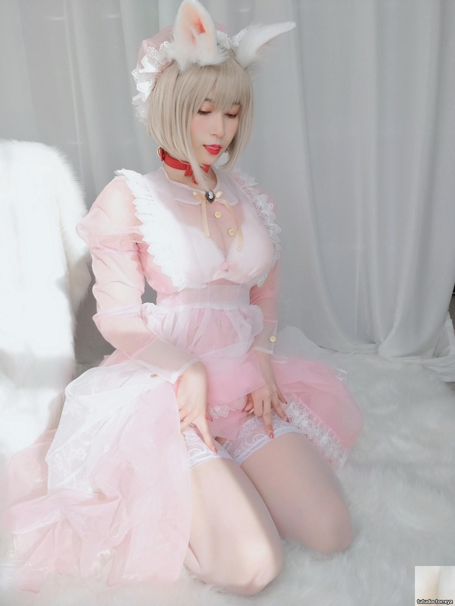 Silver 81 Maid Rabbit Girl The angle of the white garter · photo 75 of 85