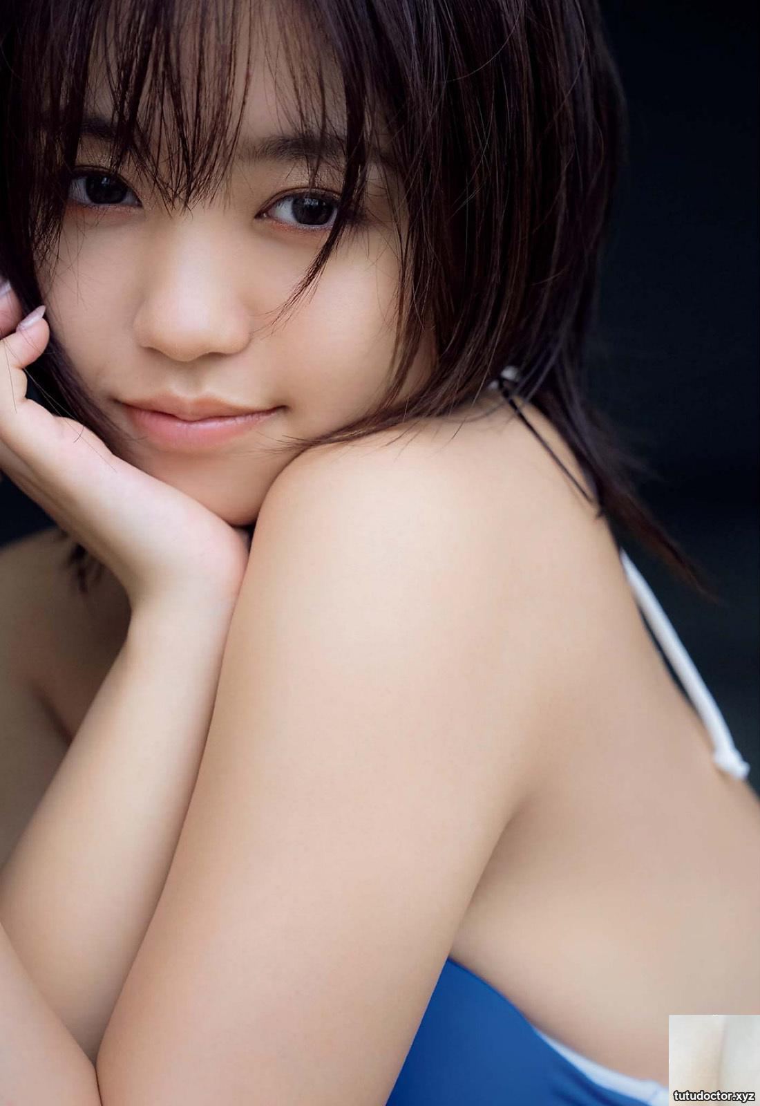Fans of high-quality big breasts that are white and round are · photo 12 of 15