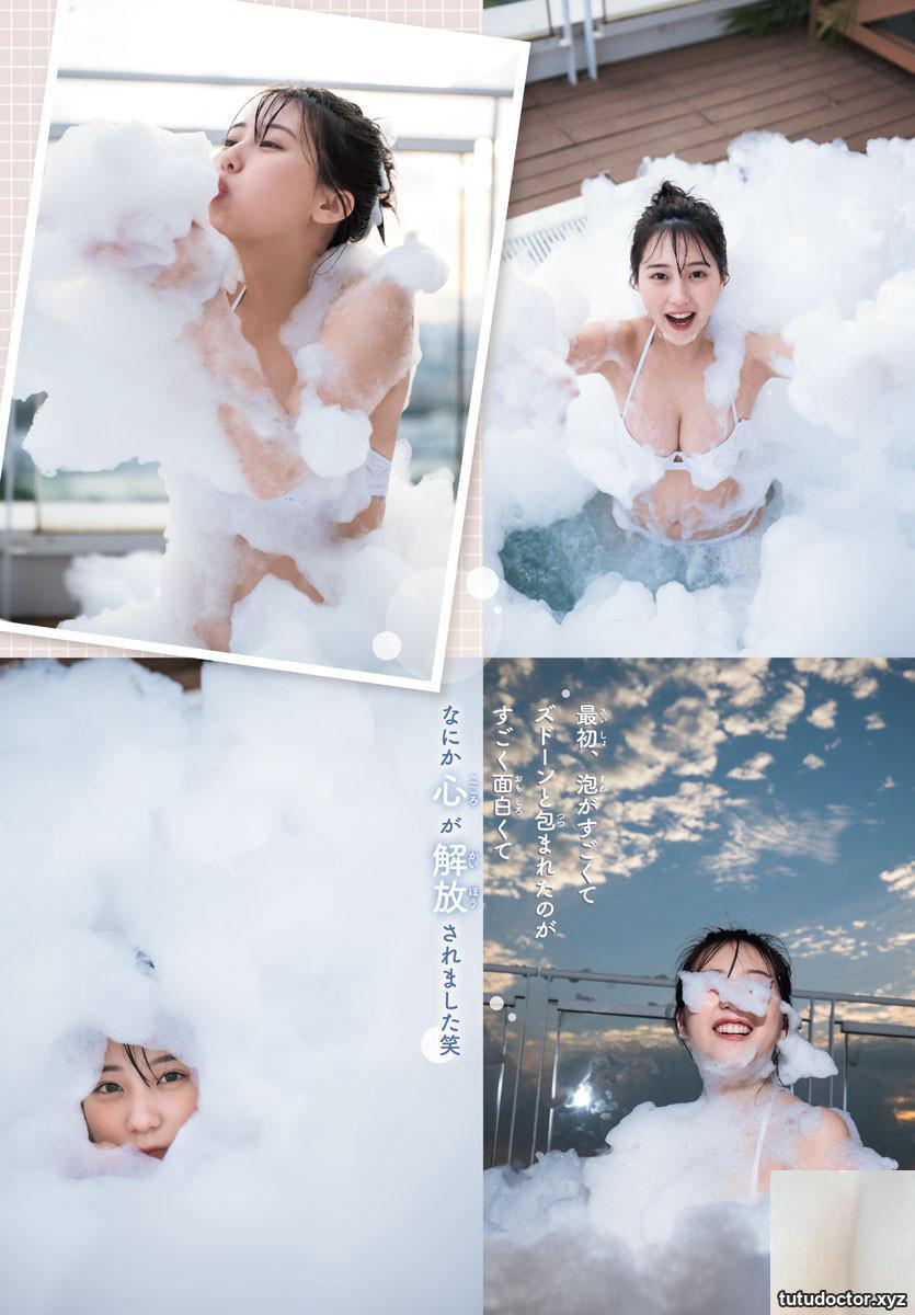 The big-breasted idol is full of watery milk and · photo 10 of 14