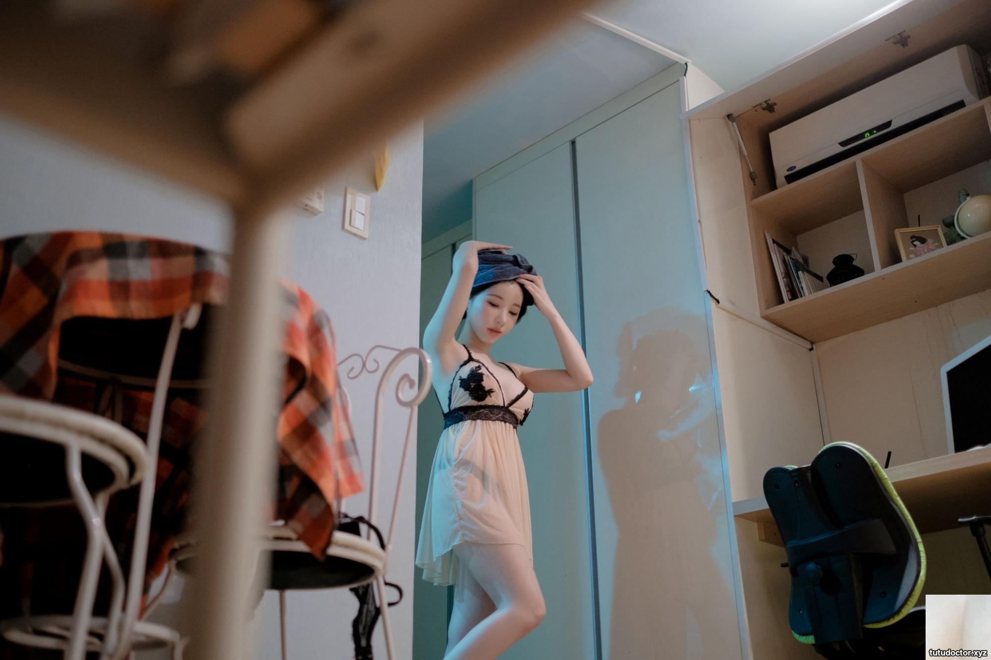 Candy Vol.35 – Secretly · photo 30 of 71