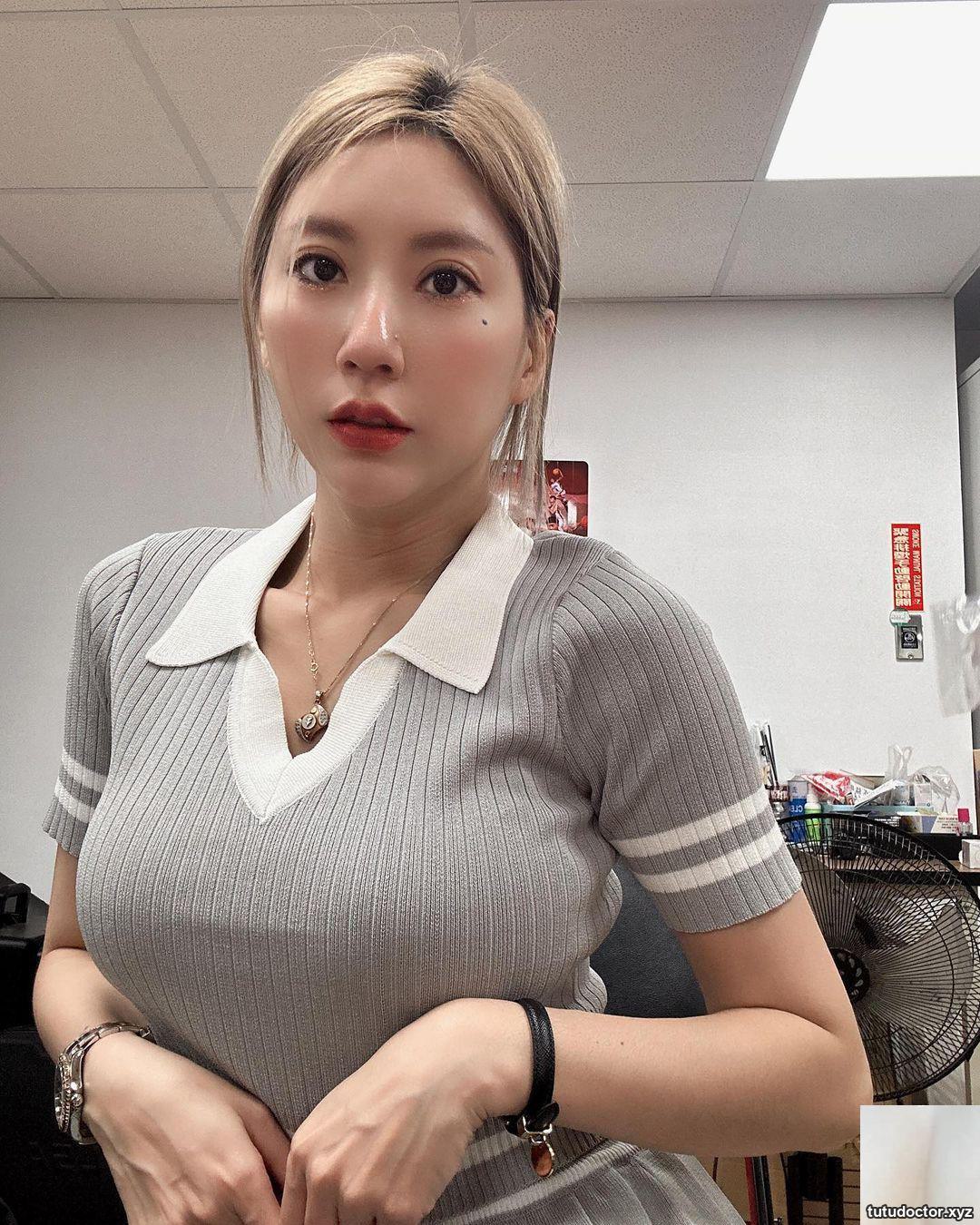 Nan Batians super fierce DJ Yaojiao doesnt hesitate to show off · photo 8 of 10