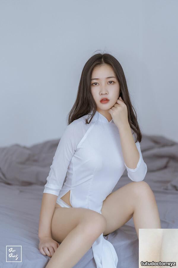 Model Ao Dai private body photo set · photo 8 of 30