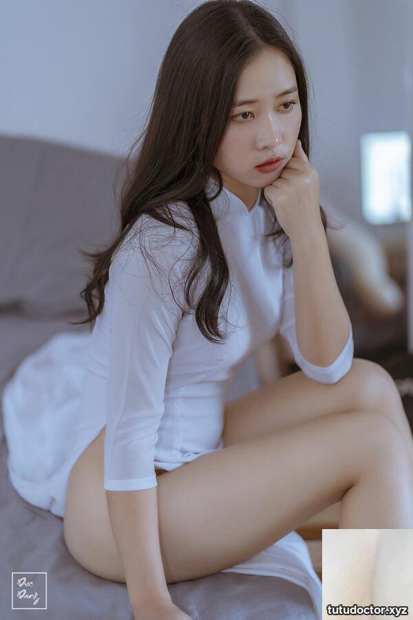 Model Ao Dai private body photo set · photo 19 of 30