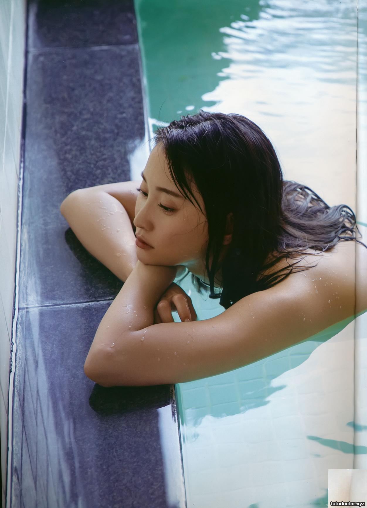 Watanabe Manmis photo album Rabbit Special Unreleased Collection · photo 50 of 83