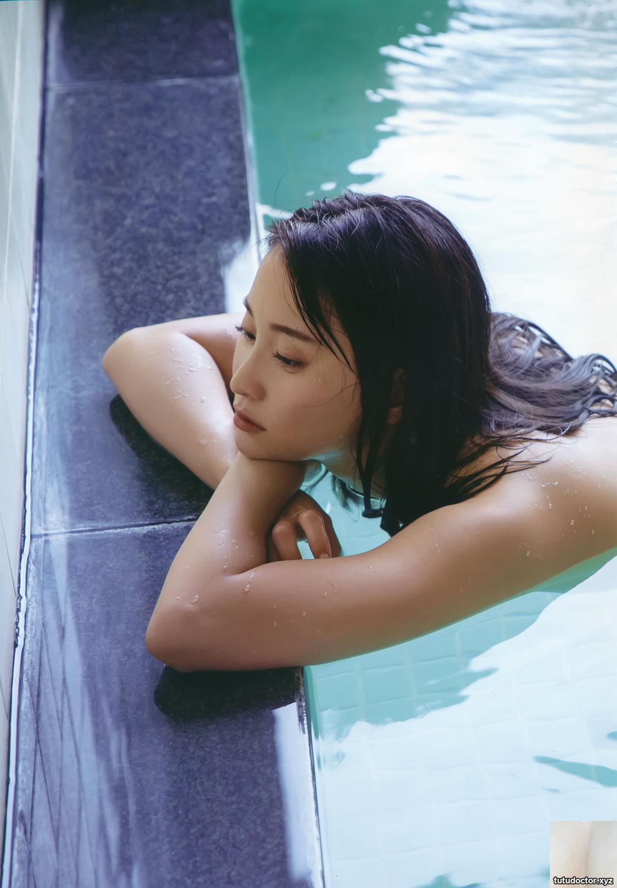Watanabe Manmis photo album Rabbit Special Unreleased Collection · photo 52 of 83