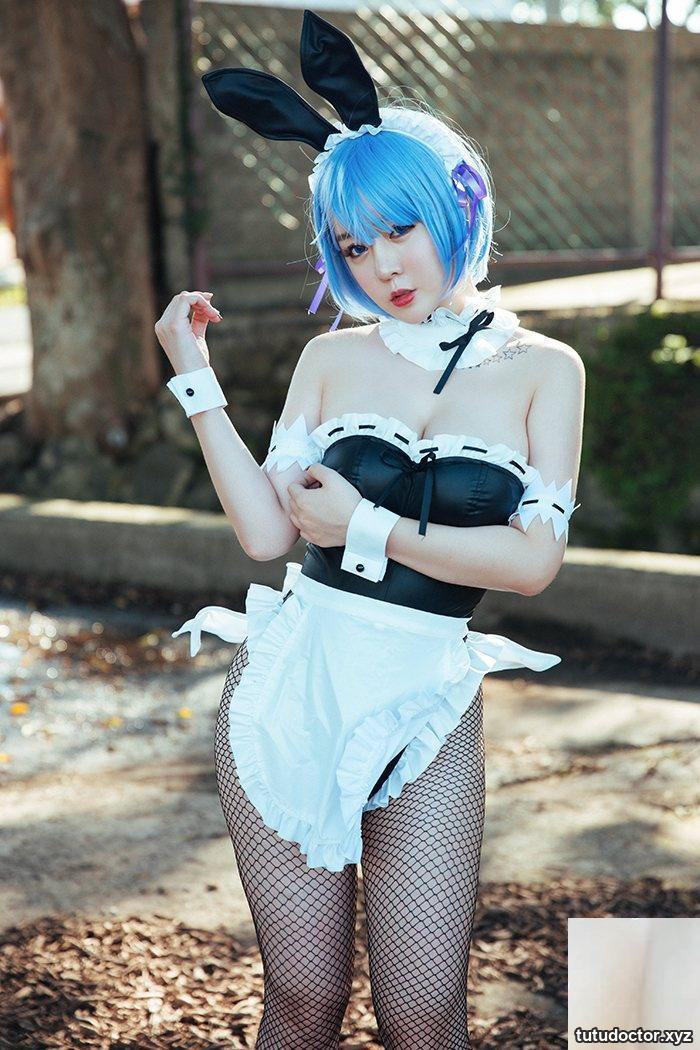 Otaku Goddess Wang Yuchuns bunny girl outfit makes people hot · photo 14 of 40