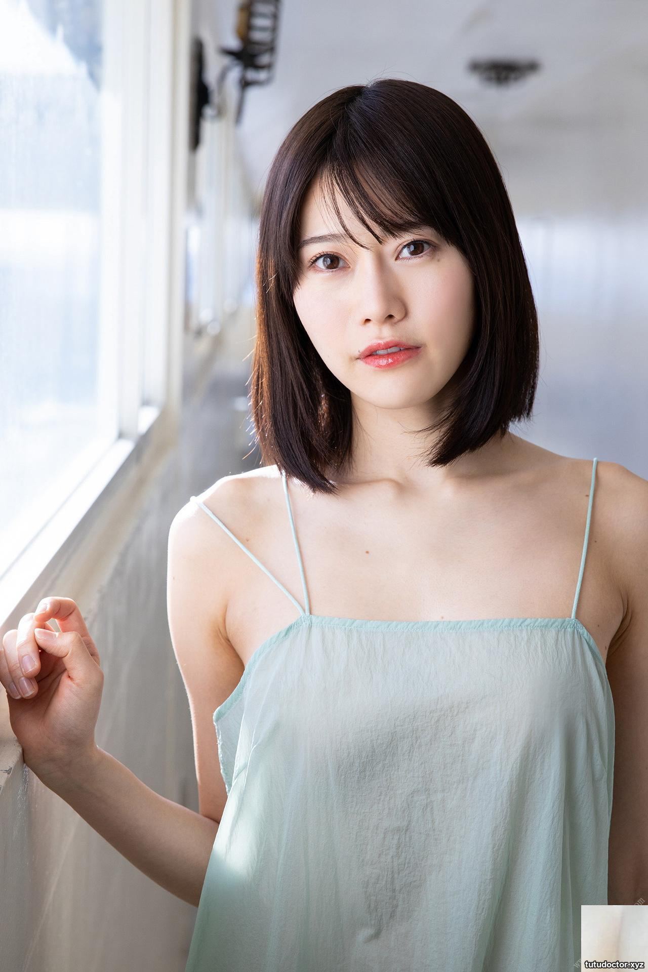 Momori Lea digital photo collection “yell” vol.1 (66P)